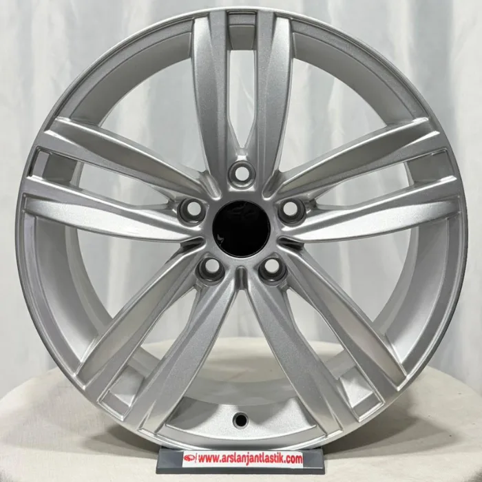 5 100 17 7.5 ET45 CH57.1 SILVER DURBAN JANT