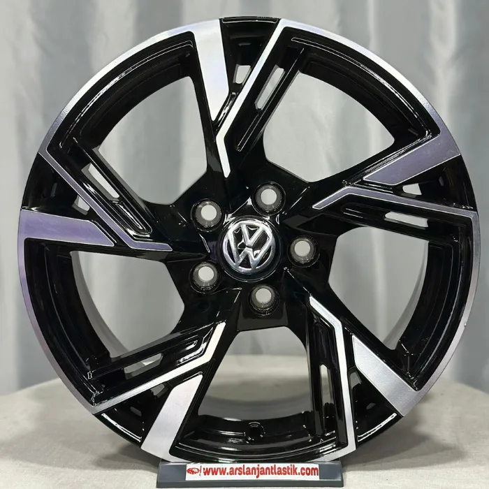 5 112 18 8.0 ET35 CH66.45 RC240 BLACK DİAMOND WAG JANT