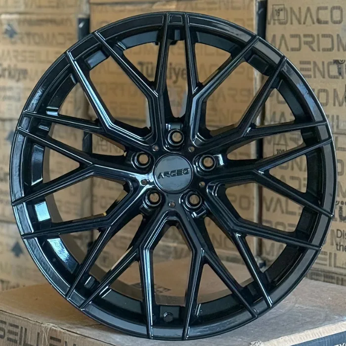 5 112 19 8.5-9.5 ET35-45 CH73.1 ÖN ARKA ARCEO VALENCİA GLOSS BLACK JANT