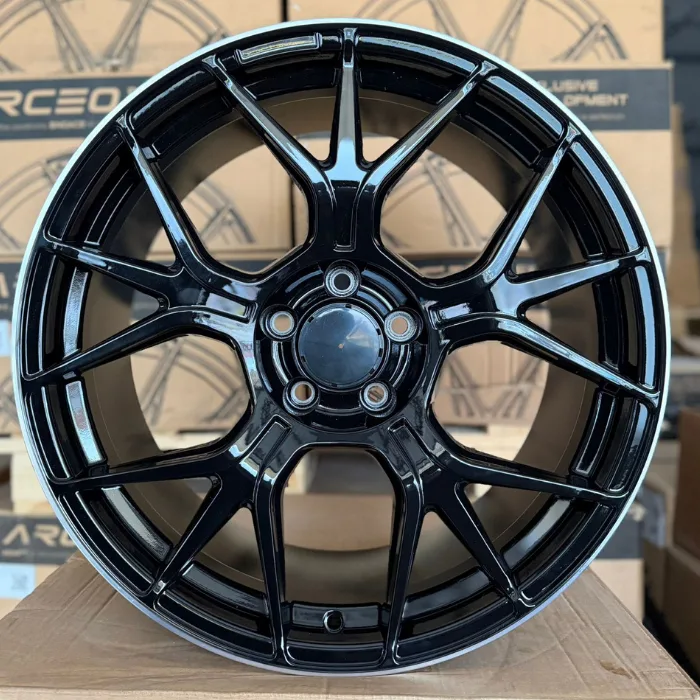 5 112 19 8.5-9.5 ET42-48 CH66.6 ÖN ARKA SNC09 DEEP BLACK DİAMOND JANT