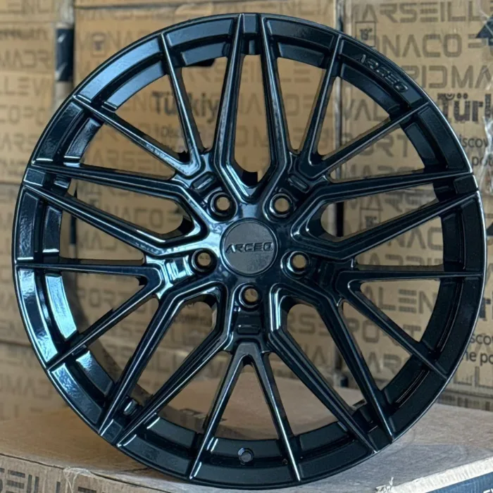 5 120 19 9.5 ET37 CH72.6 GLOSS BLACK ARCEO SEVİLLA