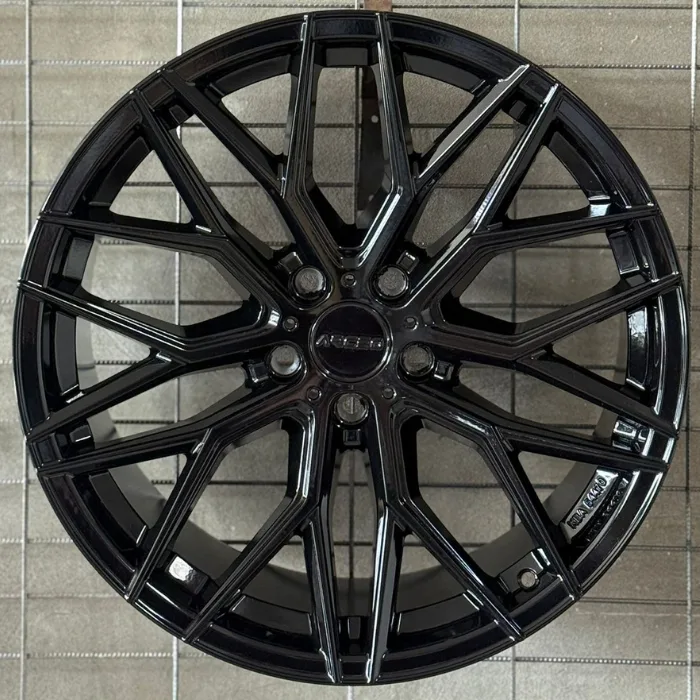 5 120 19 9.5 ET45 CH72.6 GLOSS BLACK ARCEO VALENCİA