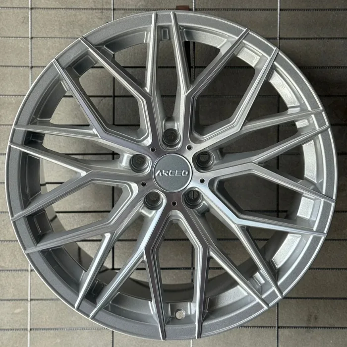5 112 19 9.5 ET45 CH73.1 HYPER BLACK ARCEO VALENCİA JANT