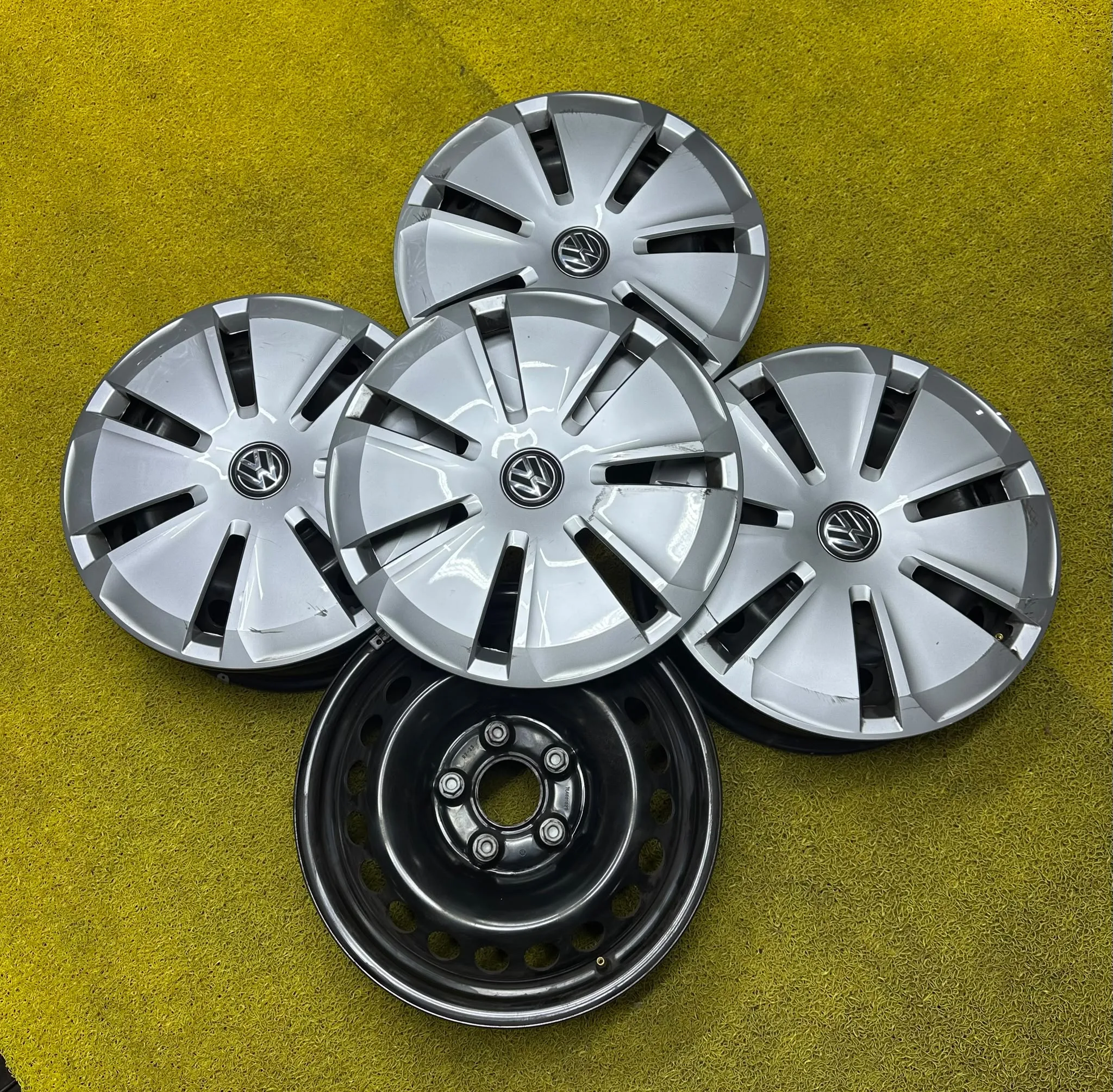 5x120 16 İNÇ J6.5 ET51 ORJİNAL TRANSPORTER DEMİR JANT TAKIMI