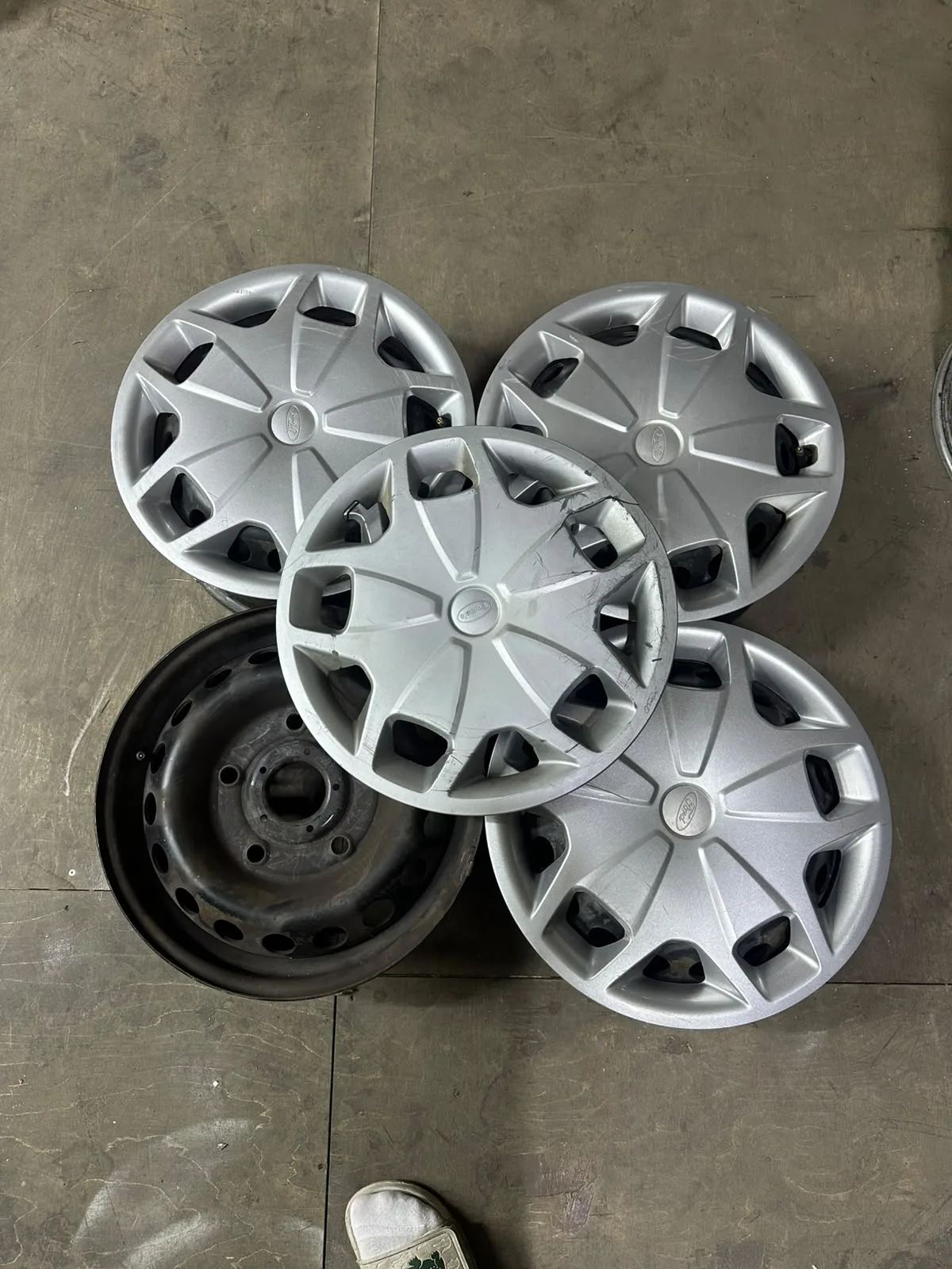 5x160 16 İNÇ J6.5 ET60 ORJİNAL FORD TRANSİT DEMİR JANT TAKIMI