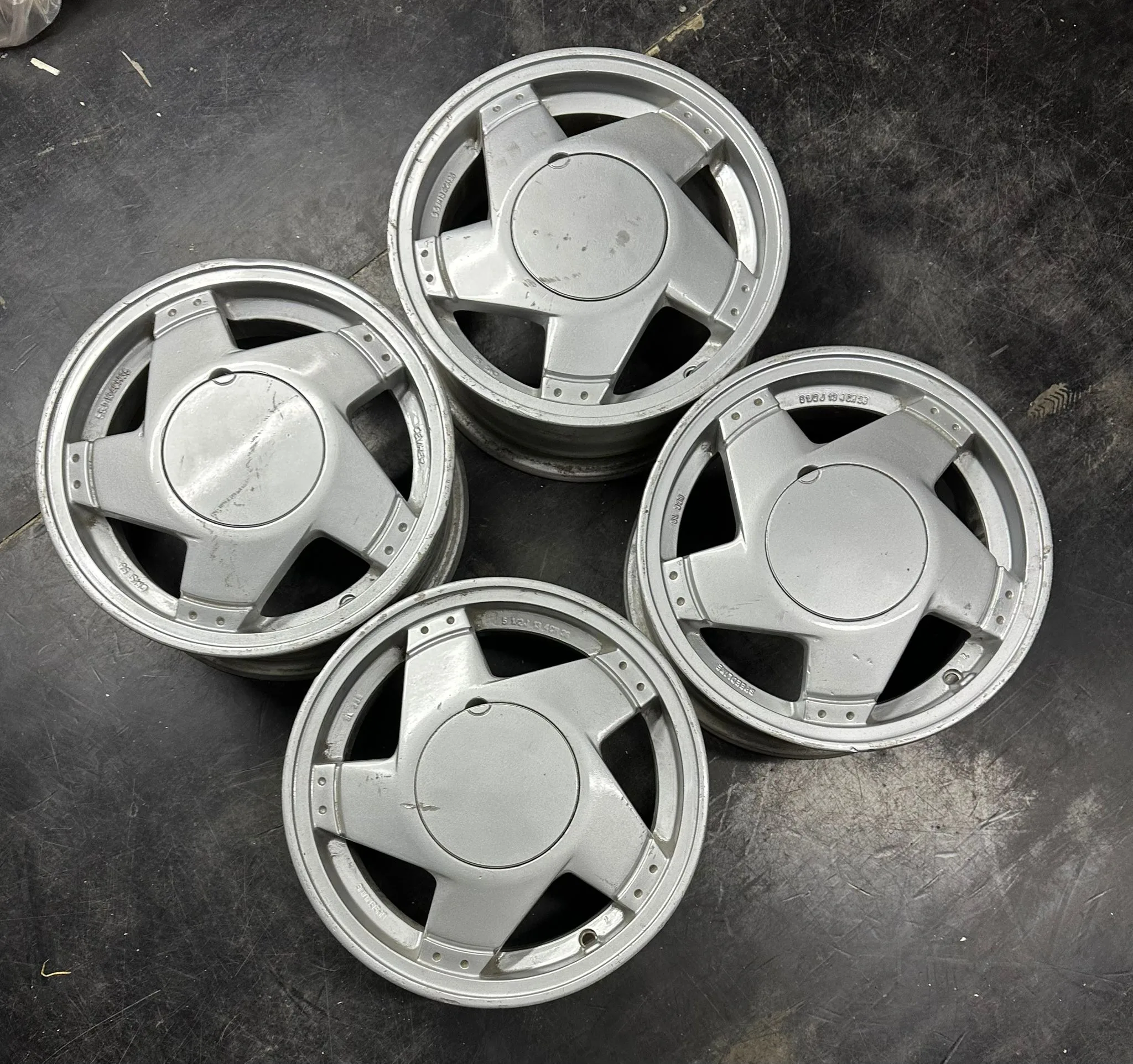 4x100 13 İNÇ J5.5 ET35 RENAULT JANT TAKIMI