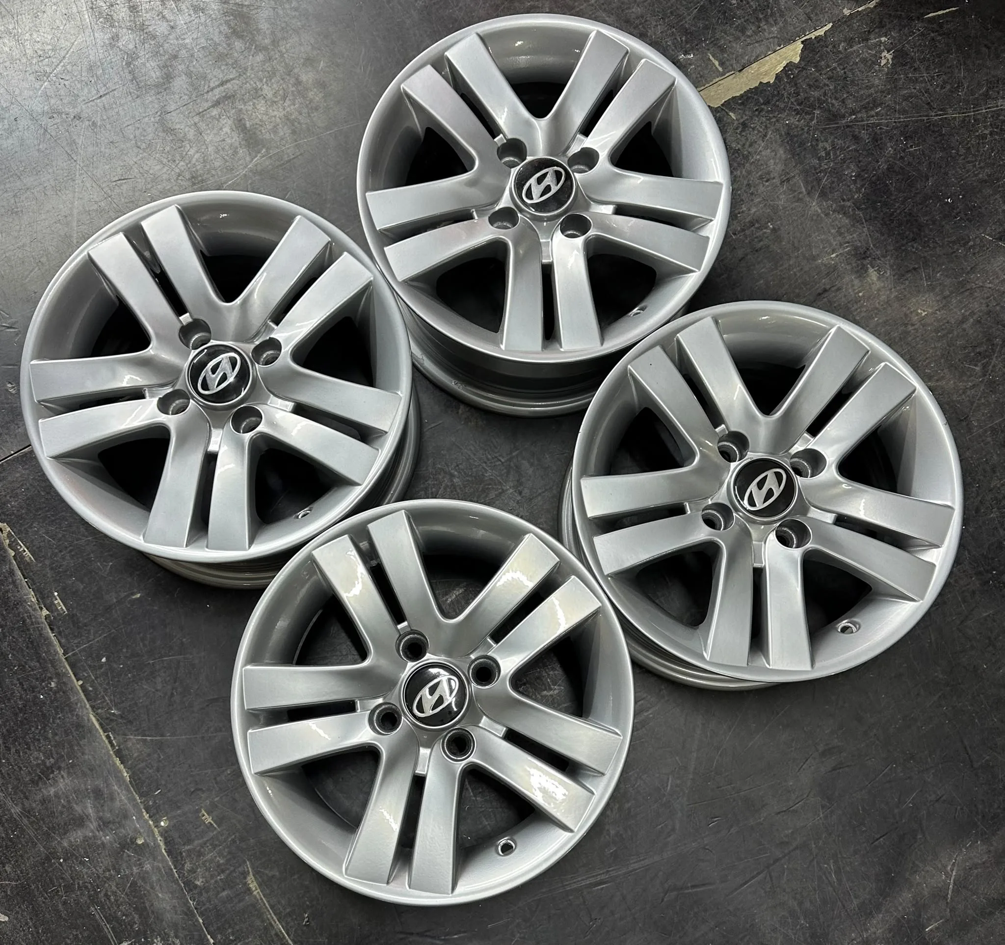 4x100 13 İNÇ J5.5 ET20 HYUNDAİ JANT TAKIMI