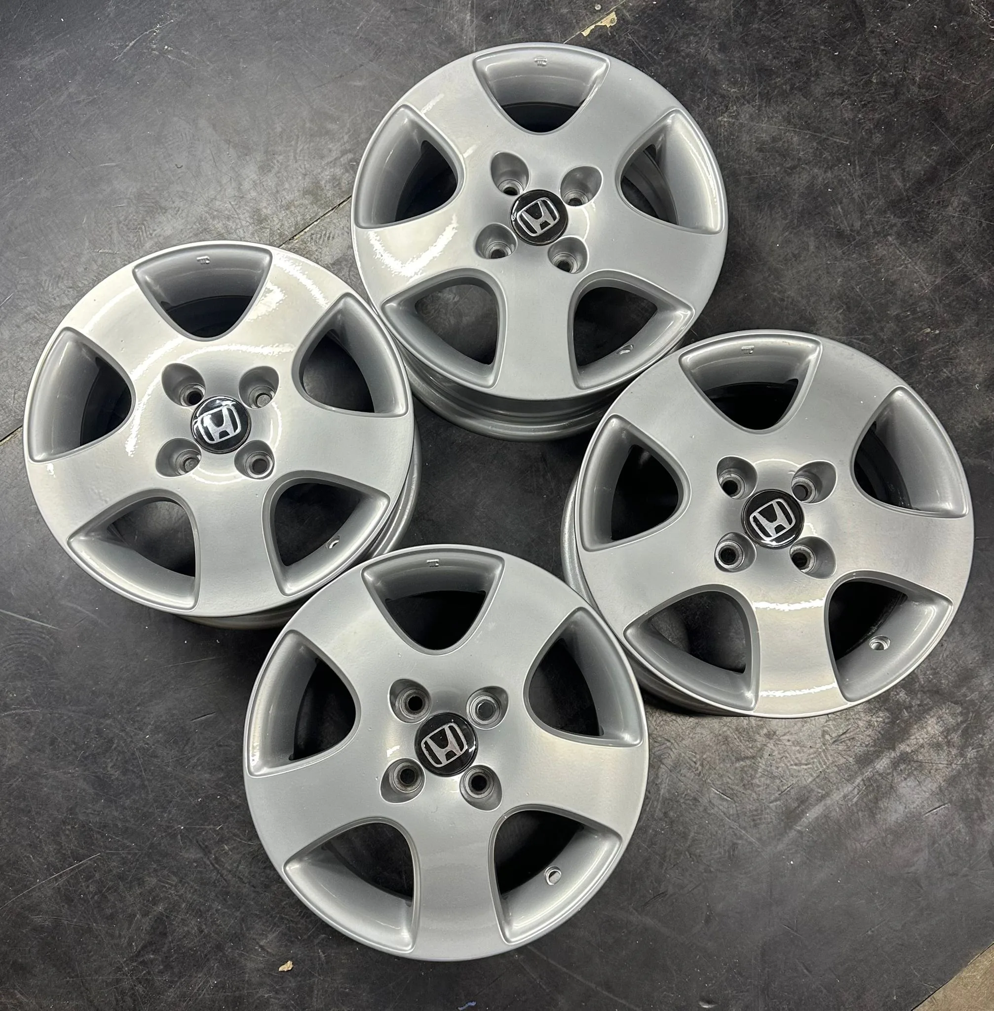 4x100 14 İNÇ J5.5 ET45 ORJİNAL HONDA JANT TAKIMI