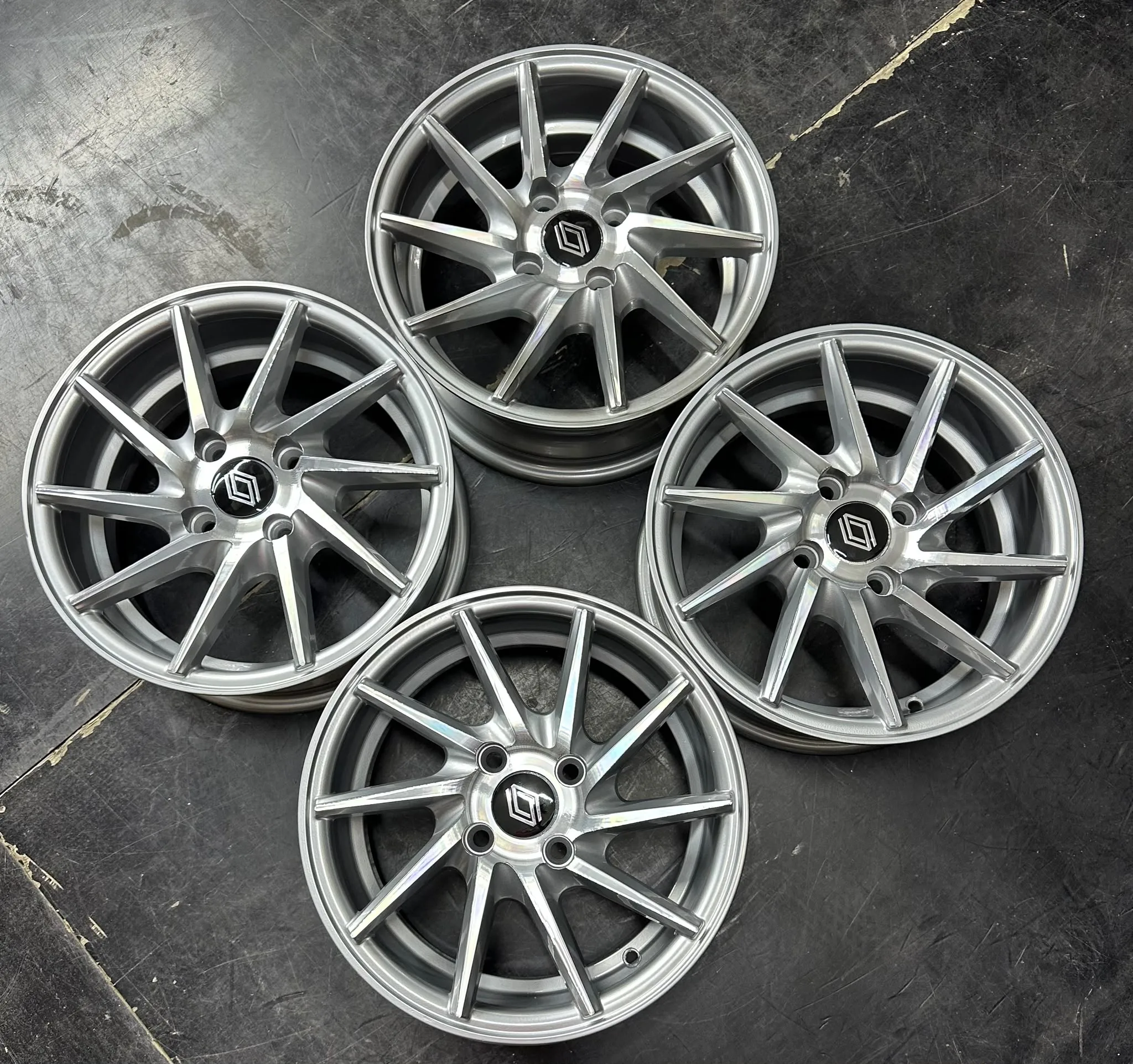 4x100 14 İNÇ J6 ET35 RENAULT JANT TAKIMI
