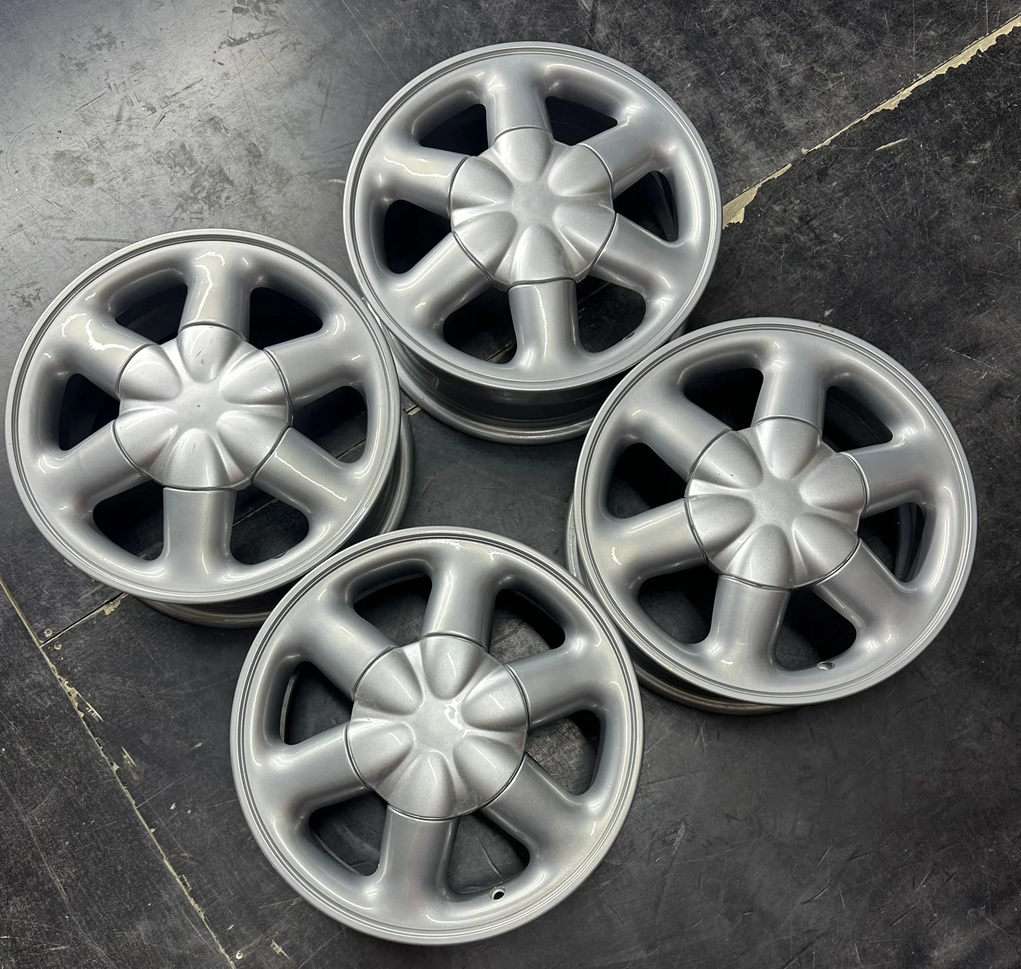 4x100 15 İNÇ J6 ET43 ORJİNAL RENAULT MEGANE 1 JANT TAKIMI