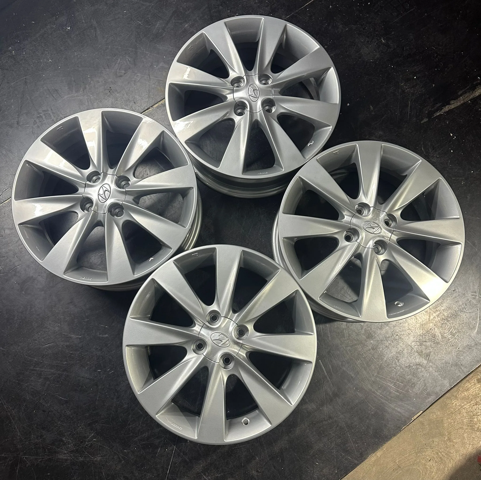 4x100 16 İNÇ J6 ET53 ORJİNAL HYUNDAİ ACCENT JANT TAKIMI