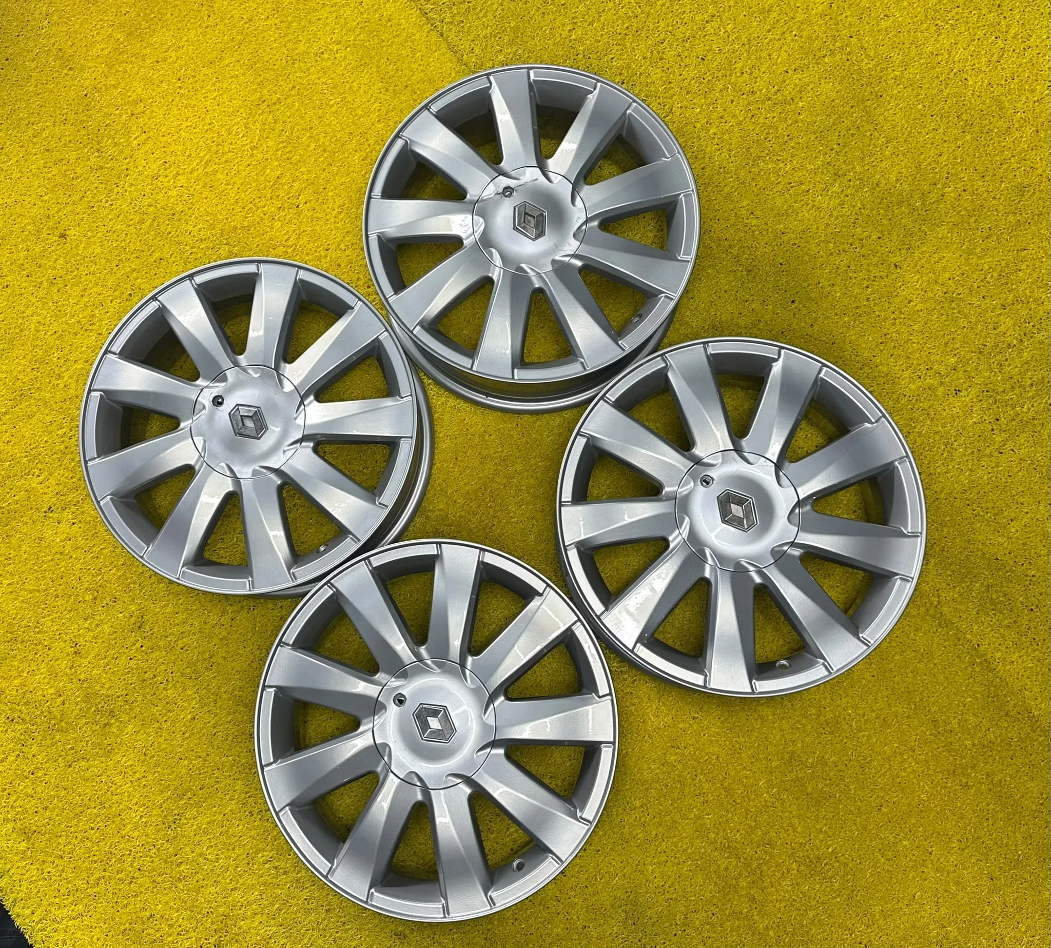 4x100 16 İNÇ J6.5 ET45 RENAULT MEGANE 2 JANT TAKIMI