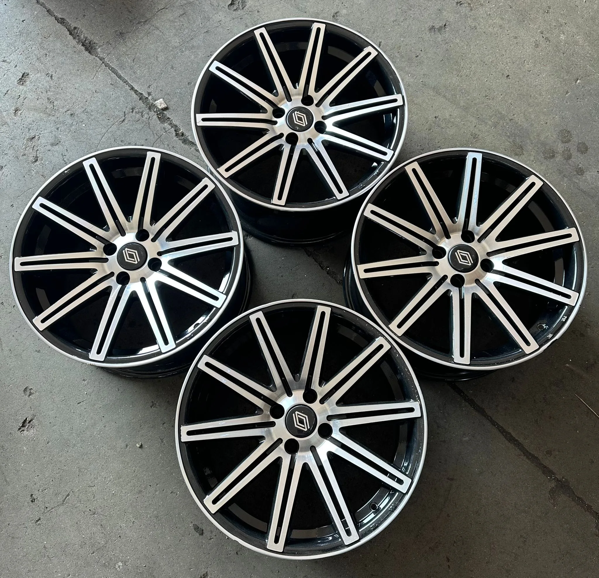 4x100 17 İNÇ J7 ET35 RENAULT JANT TAKIMI (K6)