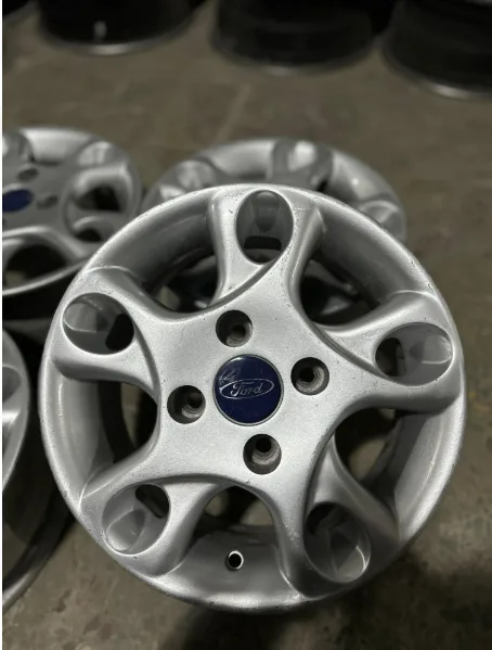 5.5x13 4x108 ET33 CH63.4 CMS 127 JANT TAKIMI