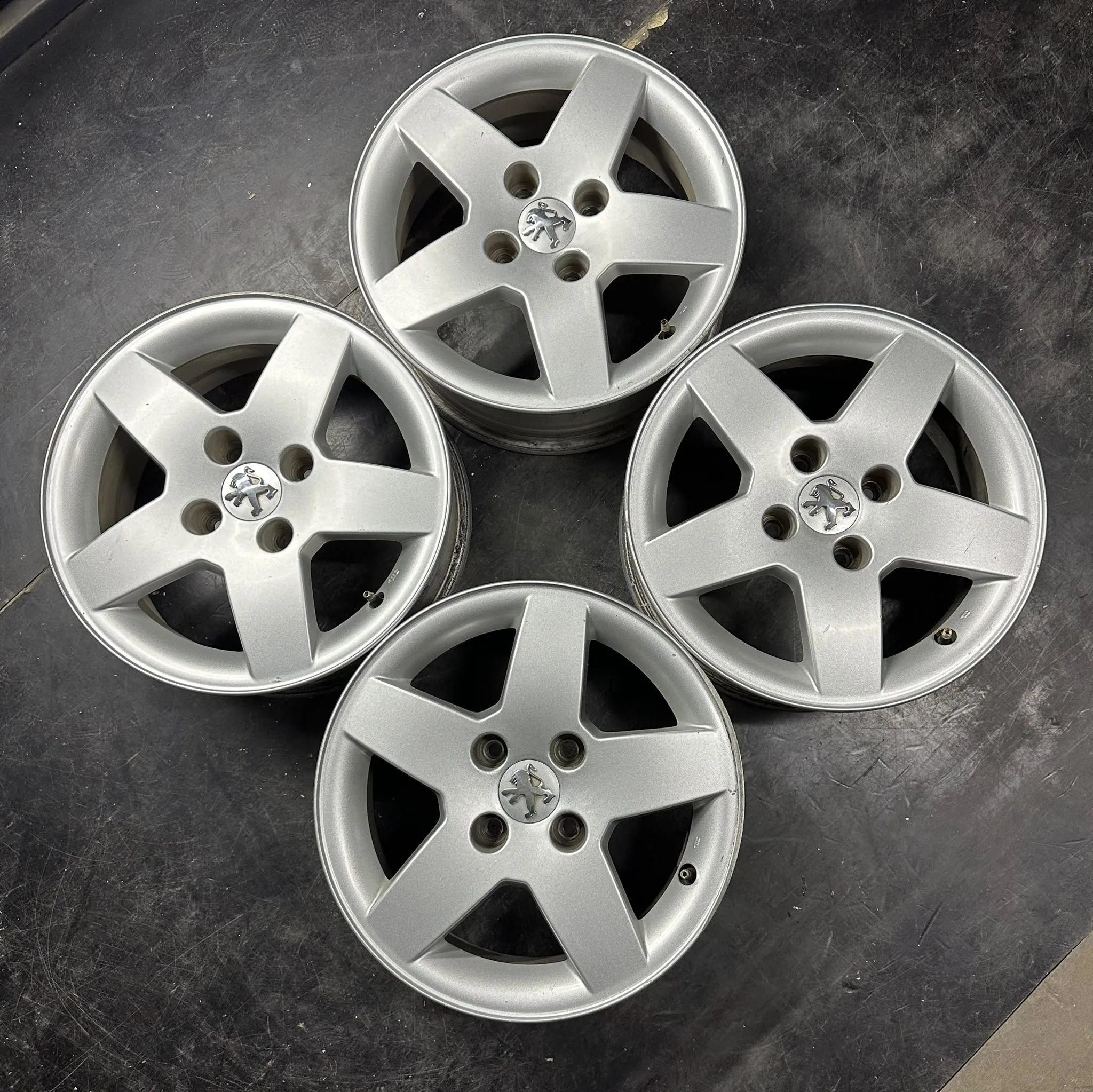 4x108 15 İNÇ J6 ET23 ORJİNAL PEUGEOT 206-207-307 JANT TAKIMI
