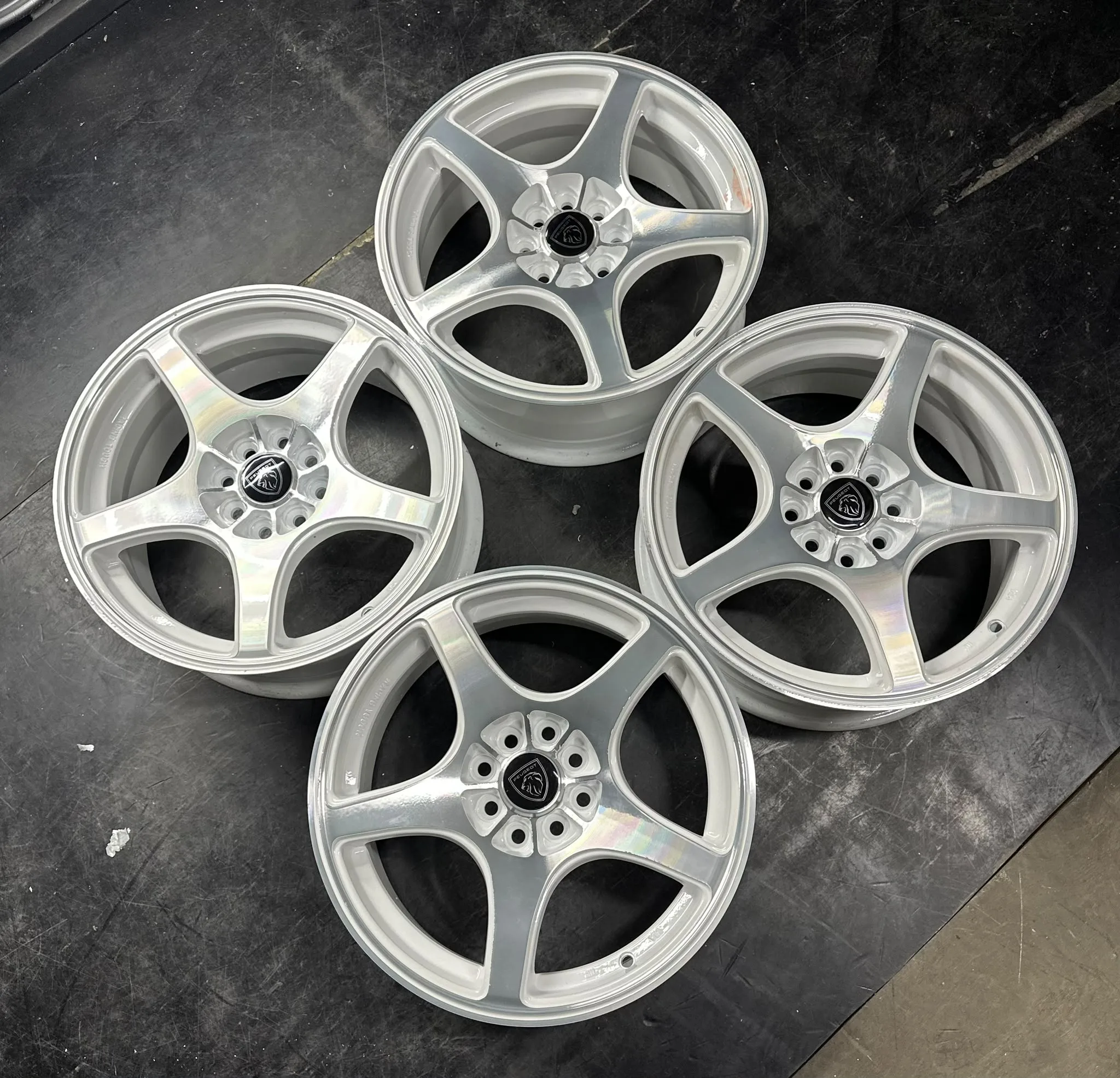 4x108 16 İNÇ J7 ET35 PEUGEOT JANT TAKIMI