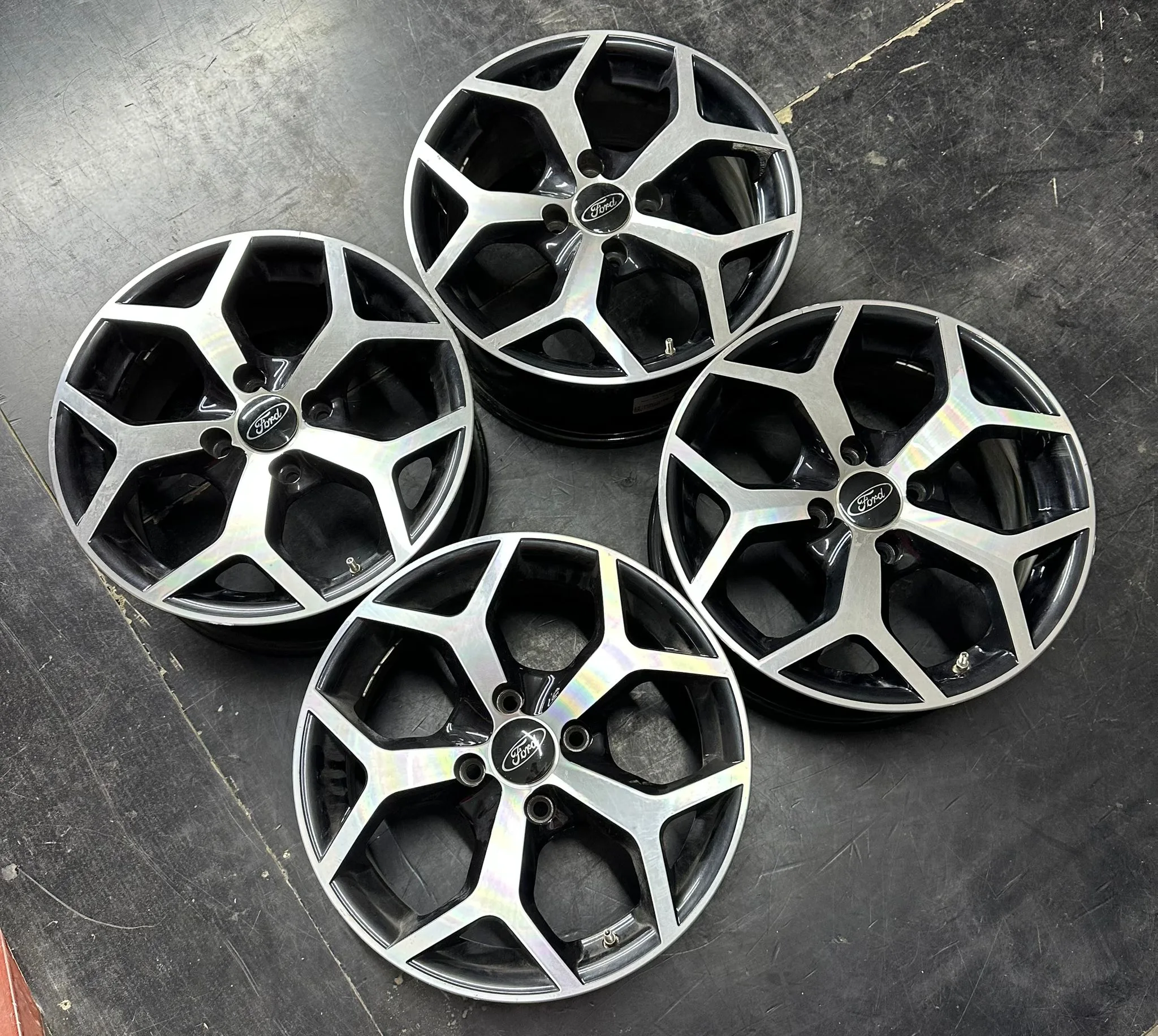 4x108 16 İNÇ J7 ET38 FORD JANT TAKIMI
