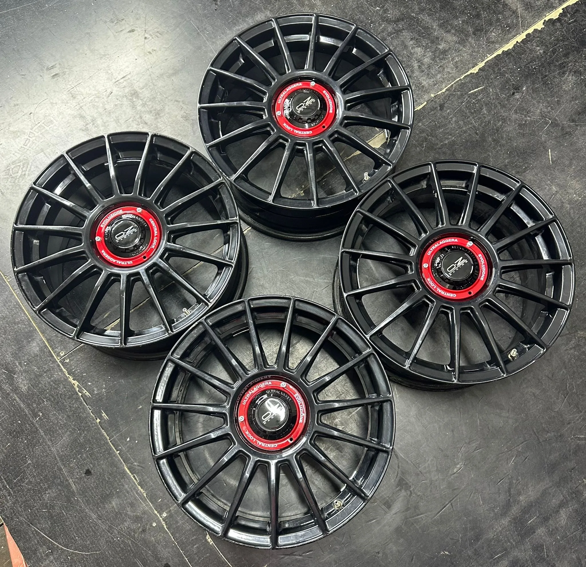 4x108 17 İNÇ J7.5 ET20 O.Z RACING JANT TAKIMI