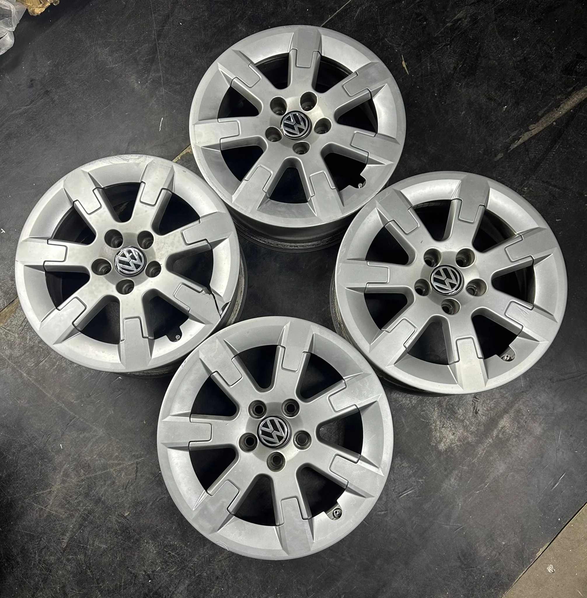 5x100 15 İNÇ J5.5 ET38 ORJİNAL VOLKSWAGEN POLO GOLF MK4 JANT TAKIMI