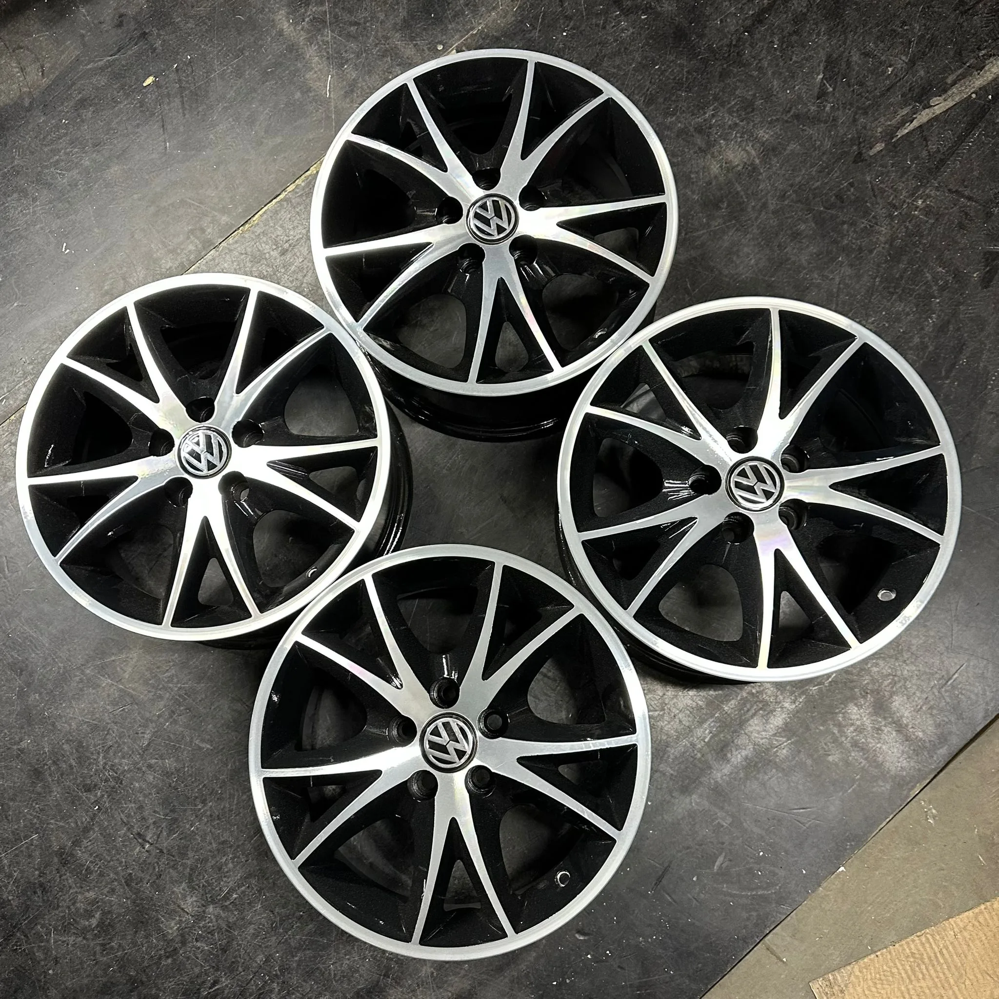 5x100 15 İNÇ J7 ET35 VOLKSWAGEN JANT TAKIMI (İŞLEMLİ)