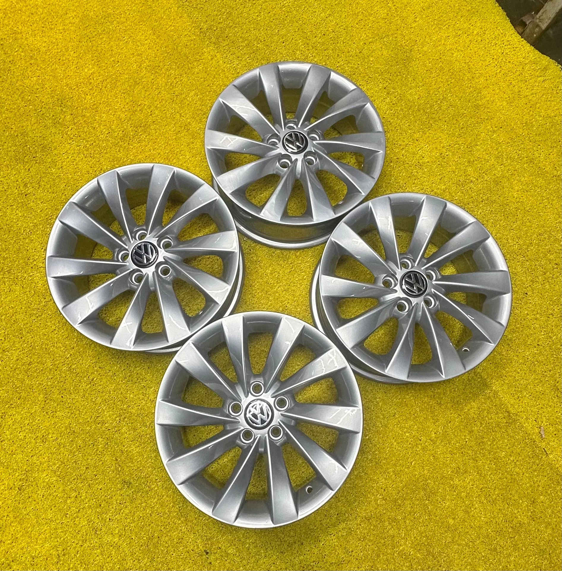 5x100 15 İNÇ J6.5 ET35 VOLKSWAGEN JANT TAKIMI