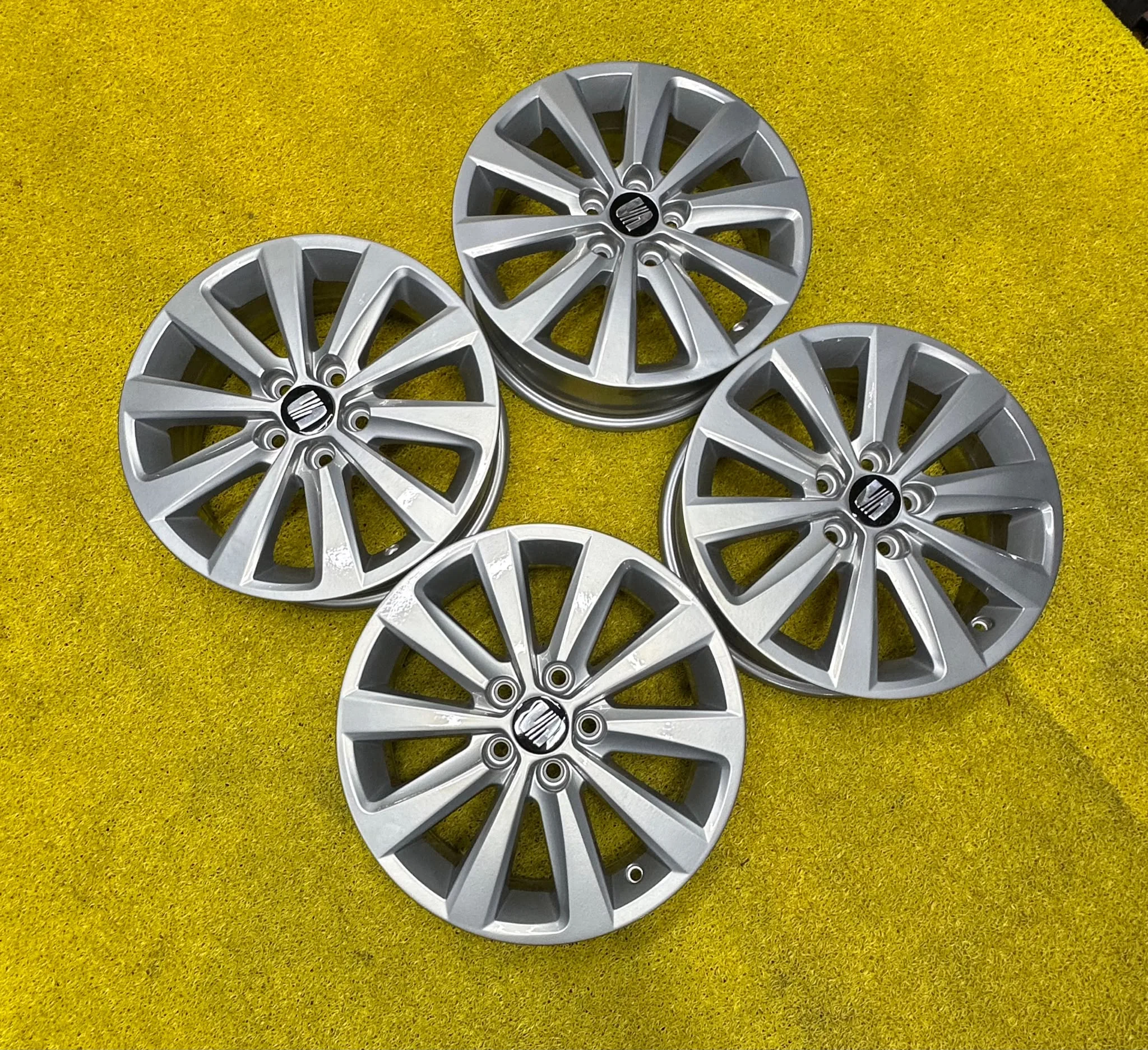 5x100 15 İNÇ J5.5 ET40 ORJİNAL SEAT İBİZA JANT TAKIMI
