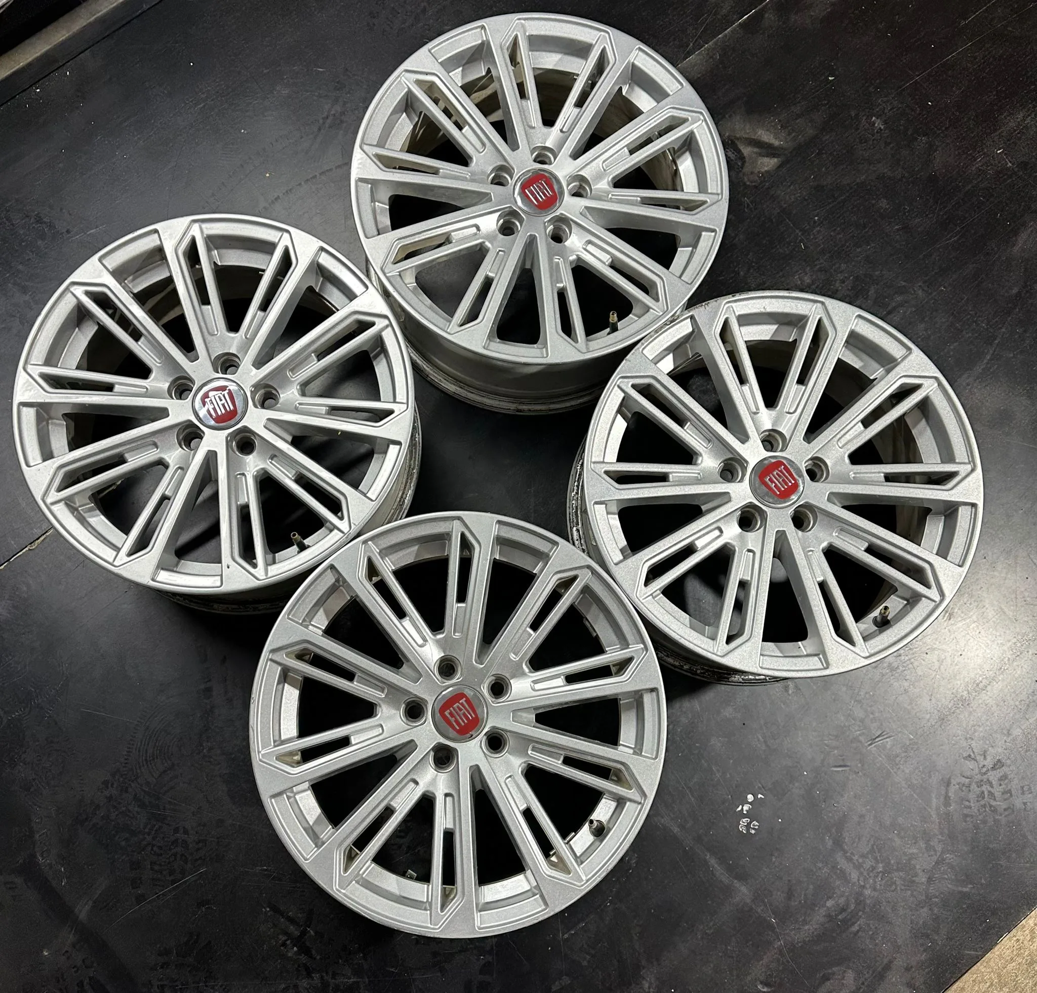 5x100 16 İNÇ J6.5 ET15 FİAT JANT TAKIMI