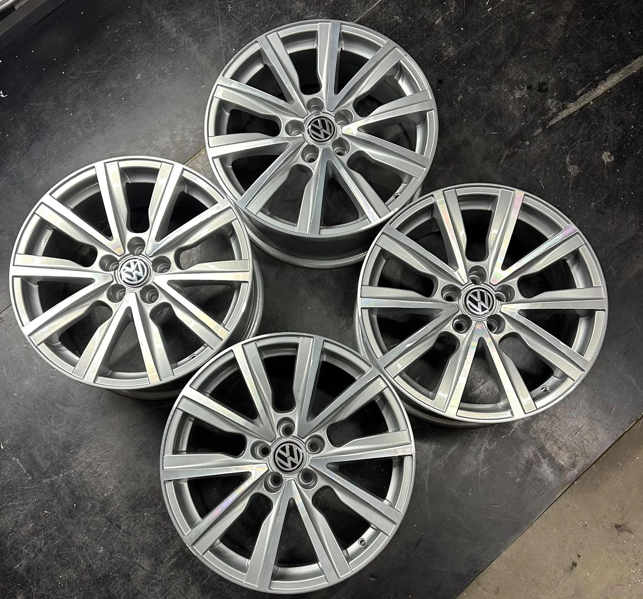 5x100 17 İNÇ J7.5 ET35 VOLKSWAGEN JANT TAKIMI (İŞLEMLİ )