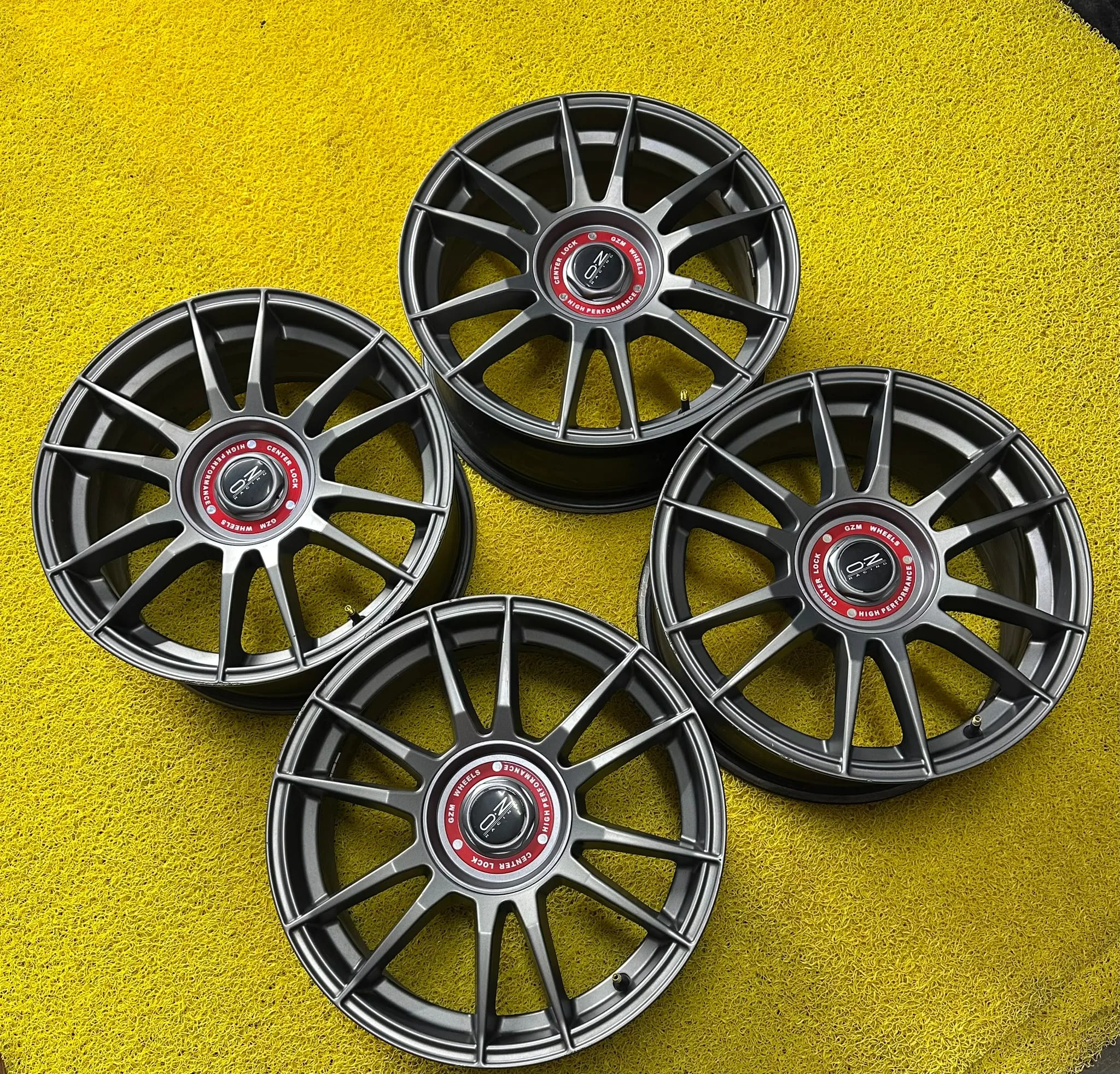 5x100 17 İNÇ J7.5 ET35 O.Z RACING JANT TAKIMI