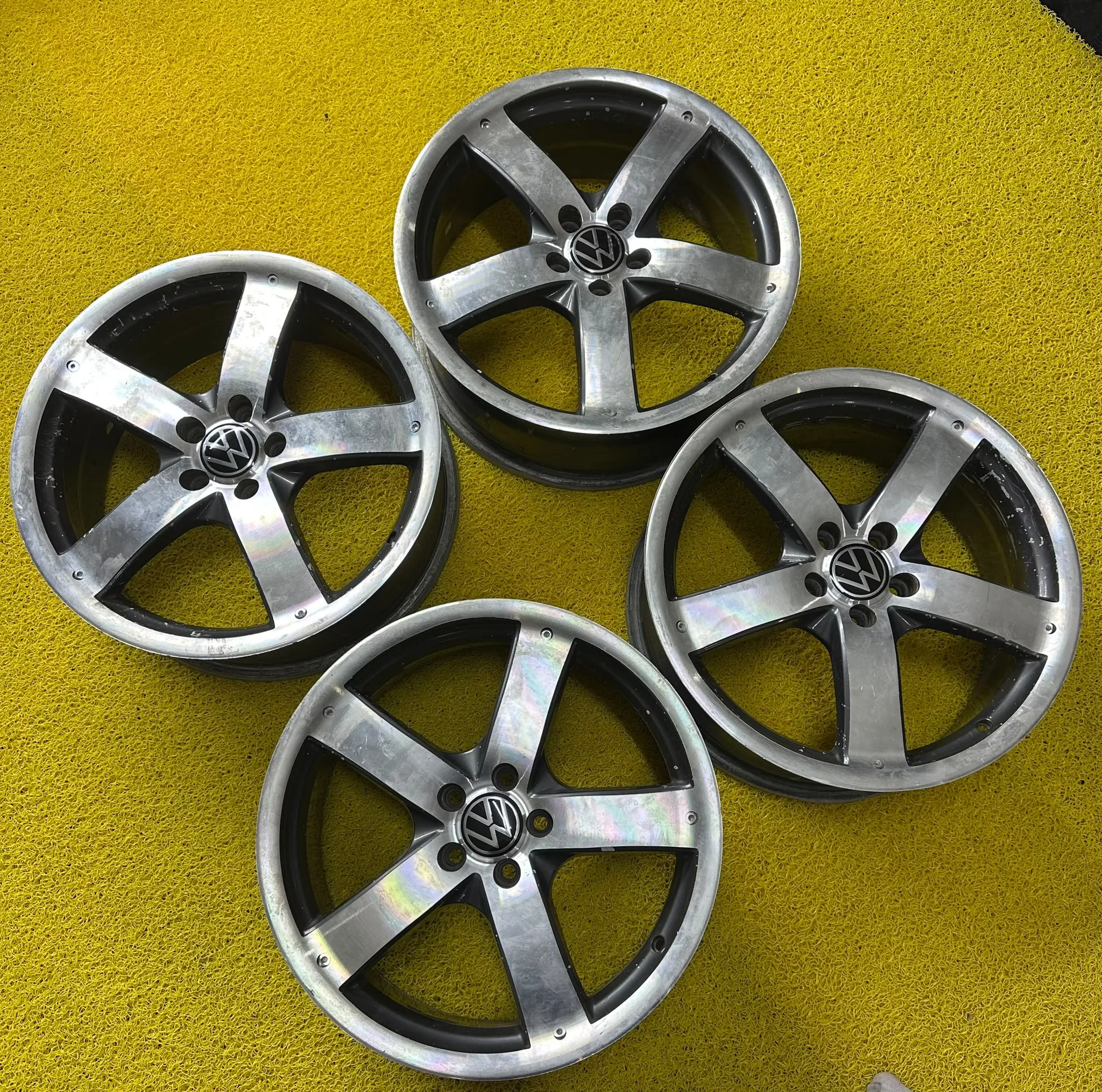 5x100 17 İNÇ J7 ET40 VOLKSWAGEN JANT TAKIMI (İŞLEMLİ)