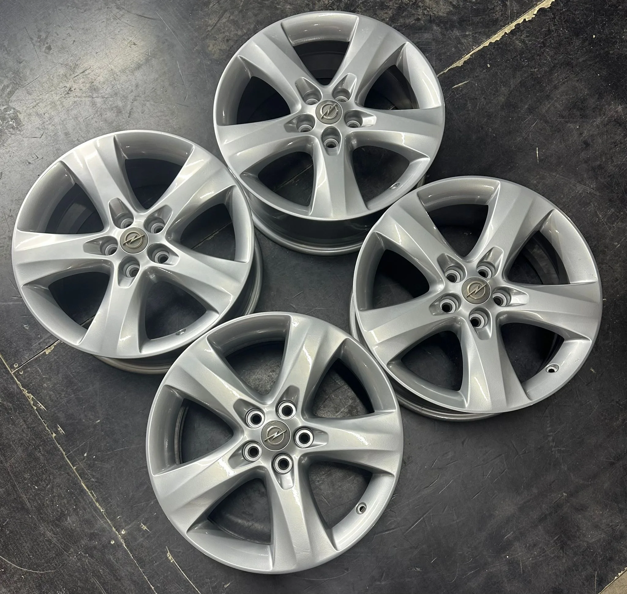 5x105 17 İNÇ J7 ET42 ORJİNAL OPEL ASTRA J JANT TAKIMI