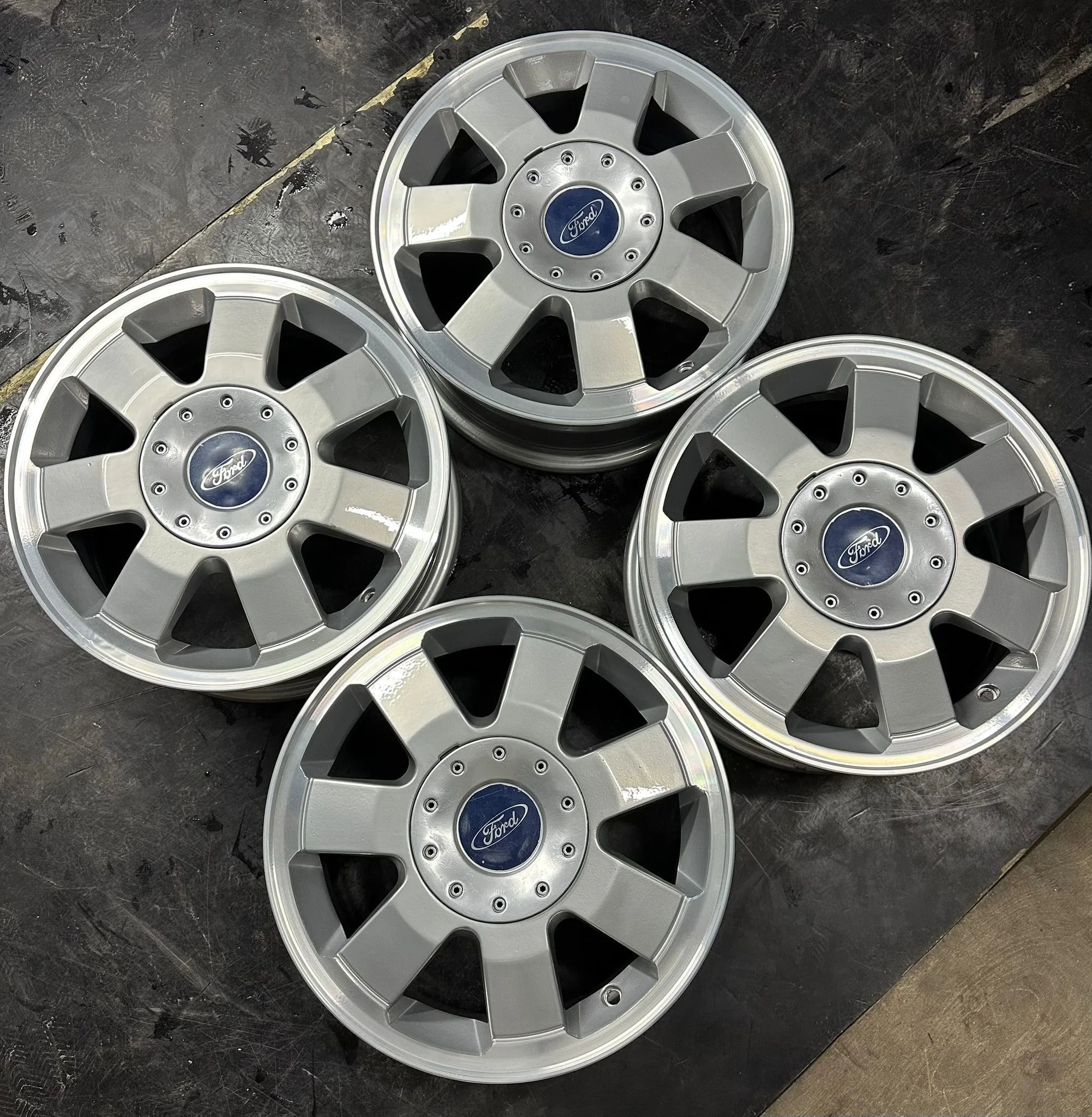 5x108 15 İNÇ J6 ET52 ORJİNAL FORD CONNET SİLVER JANT TAKIMI