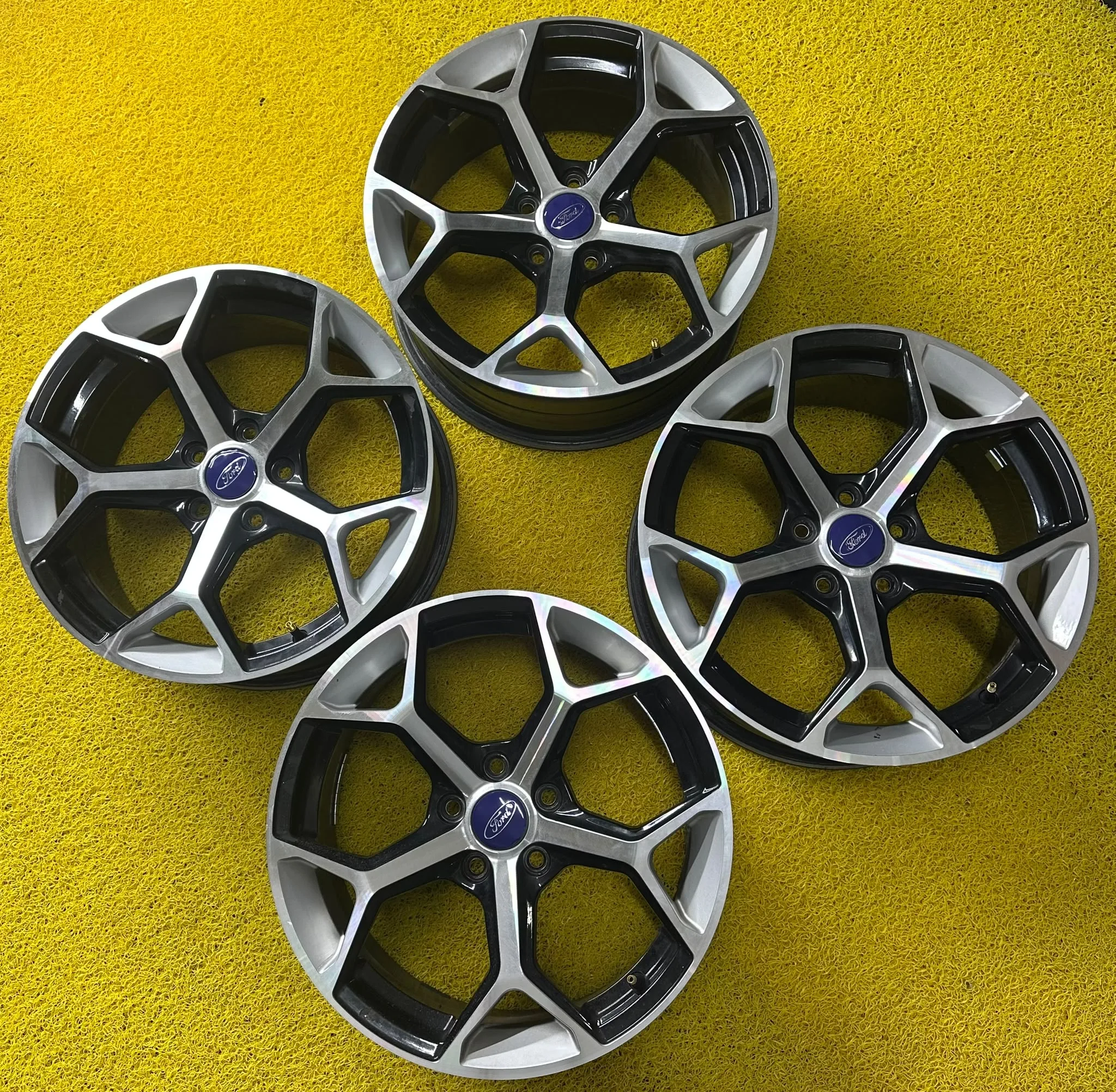 5x108 17 İNÇ J7.5 ET35 FOCUS TOURNEO PARTNER RİFTER BERLİNGO UYUMLU JANT TAKIMI