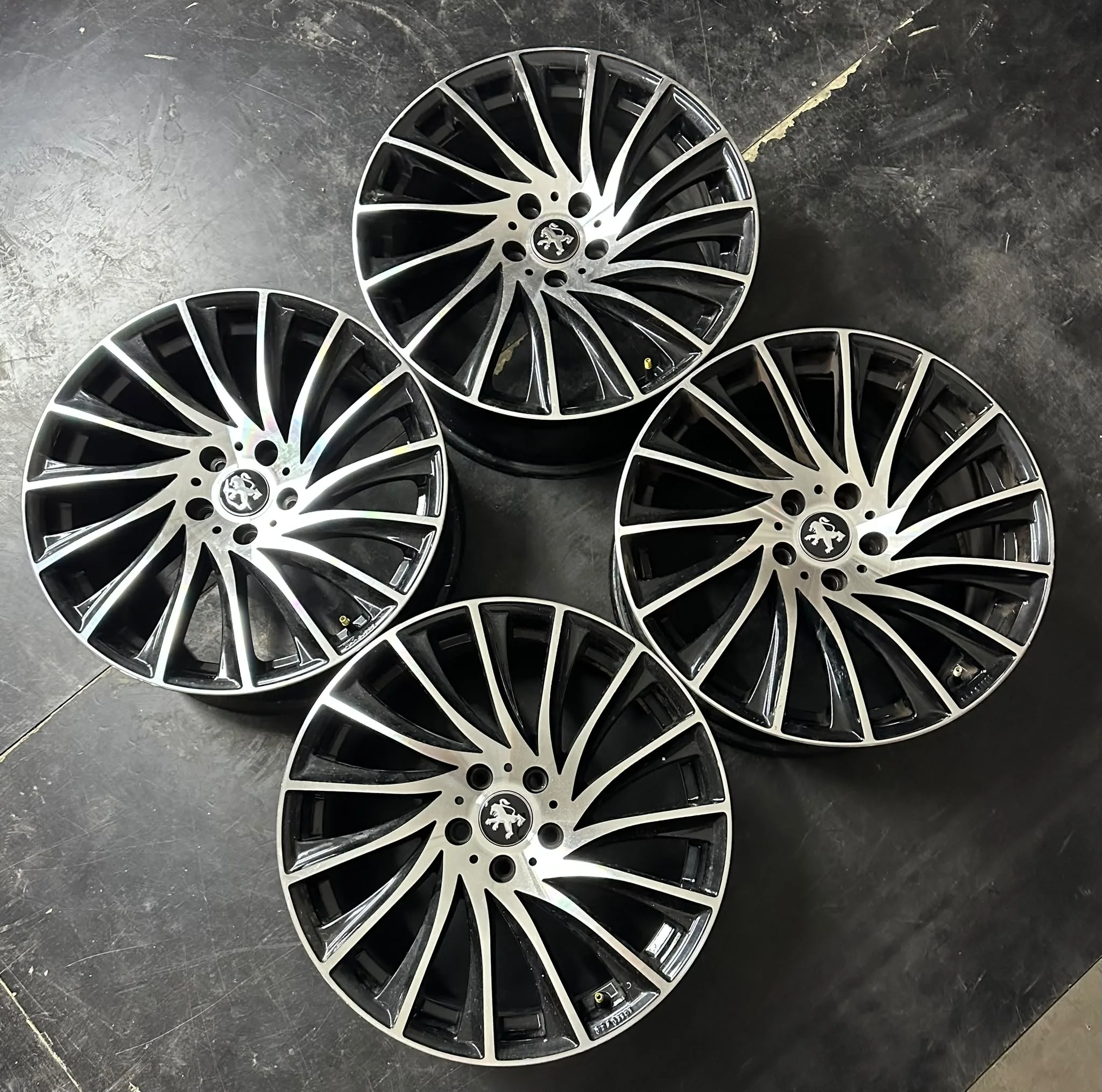 5x108 18 İNÇ J8 ET45 PEUGEOT JANT TAKIMI