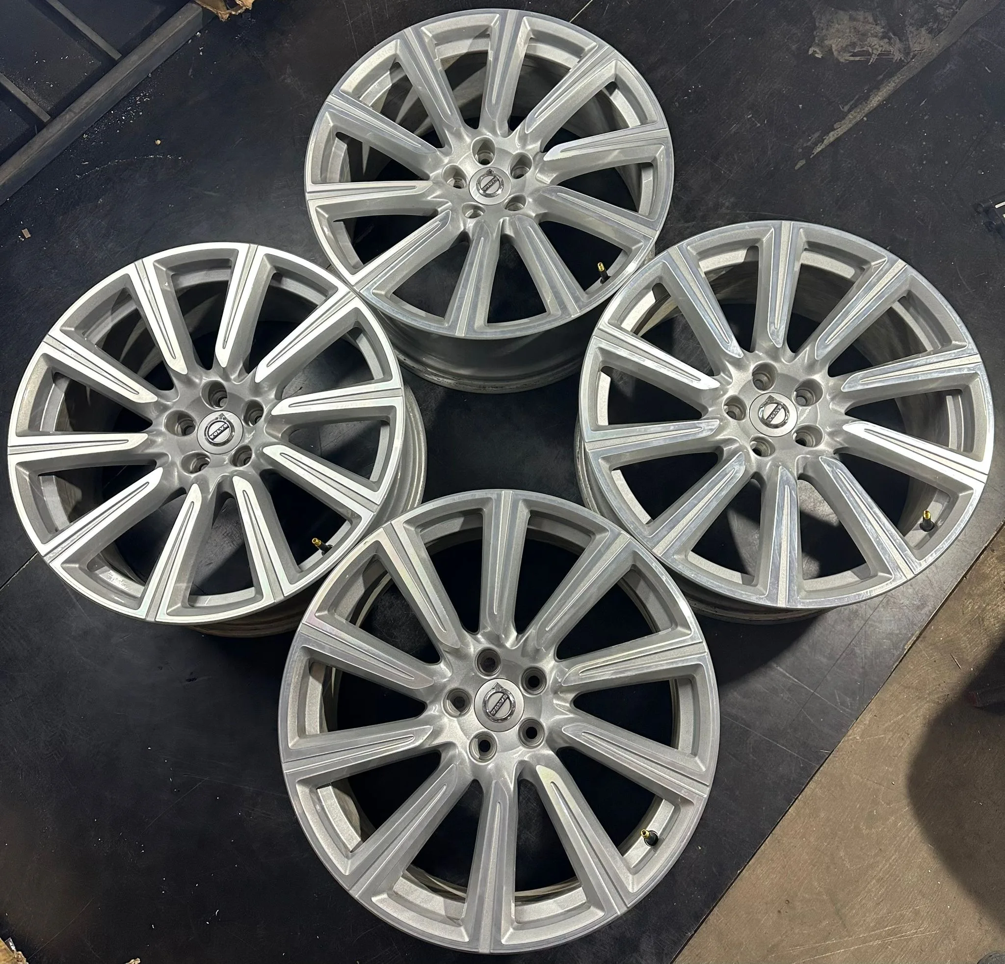 5x108 20 İNÇ J9 ET38 ORJİNAL VOLVO XC90 JANT TAKIMI