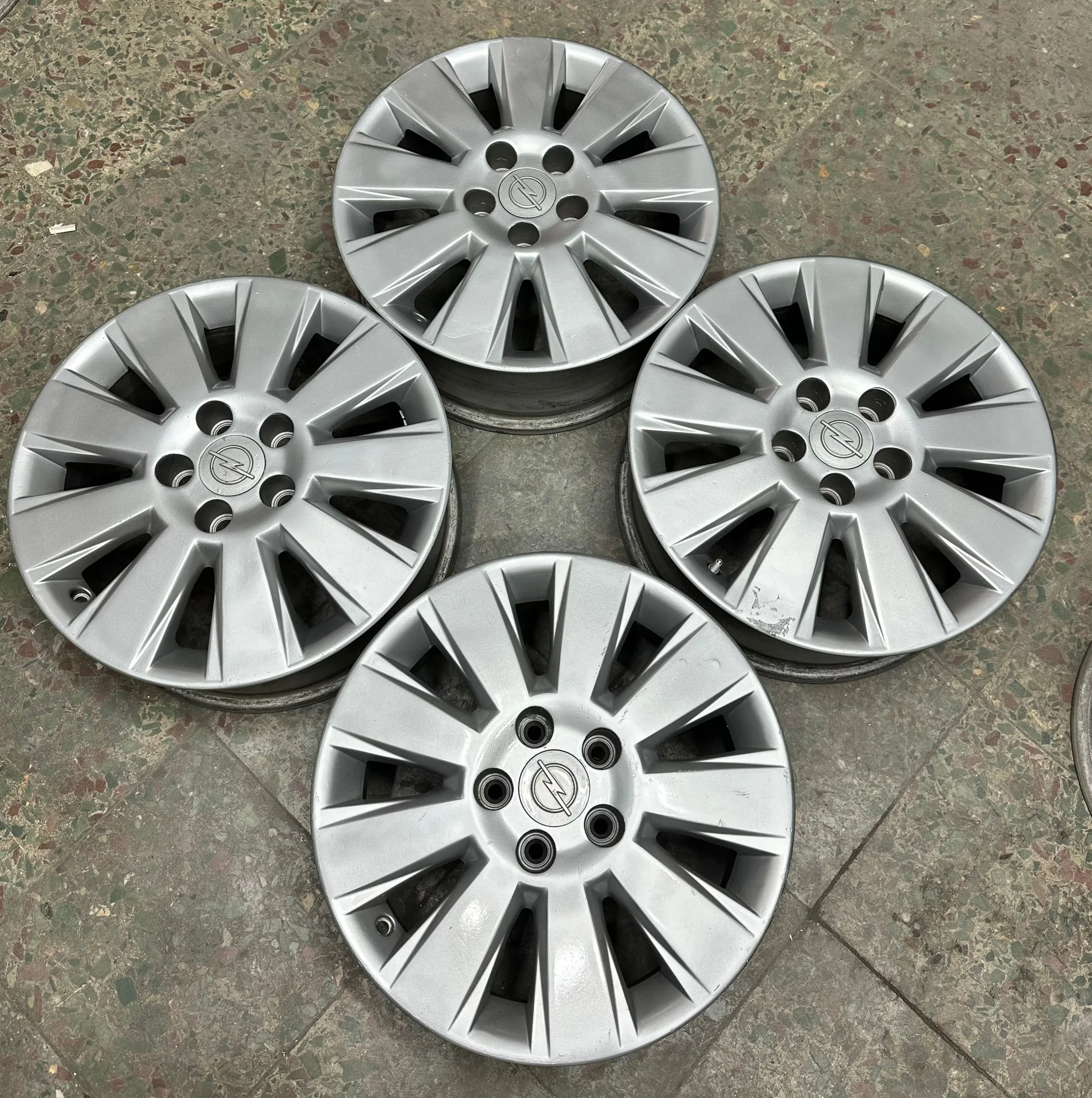 5x110 16 İNÇ J6.5 ET41 ORJİNAL OPEL JANT TAKIMI(K6)