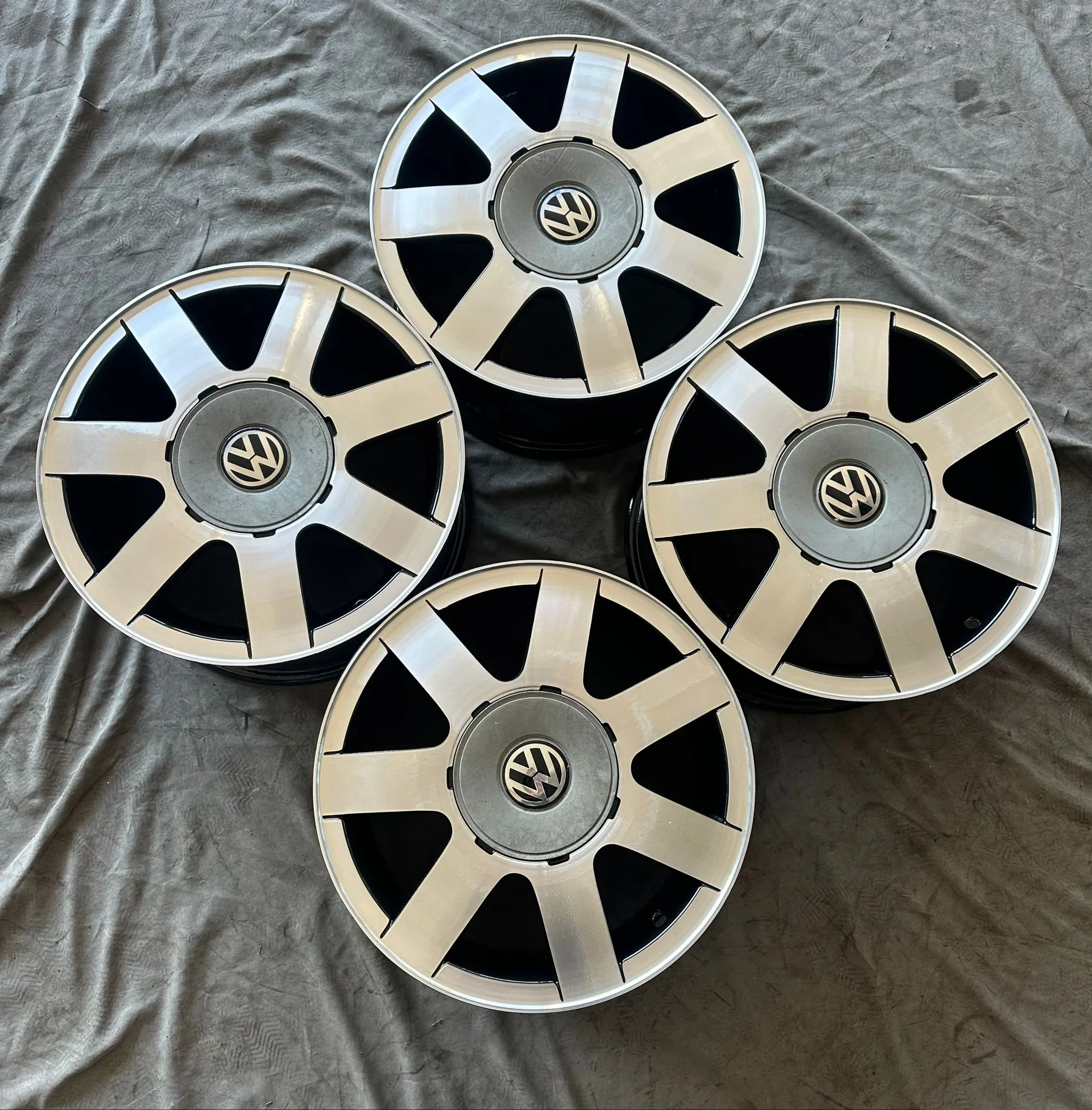5x112 15 İNÇ J7 ET45 ORJİNAL VOLKSWAGEN B5 PASSAT JANT TAKIMI (KİRAZLIK 600 İŞLEMLİ)