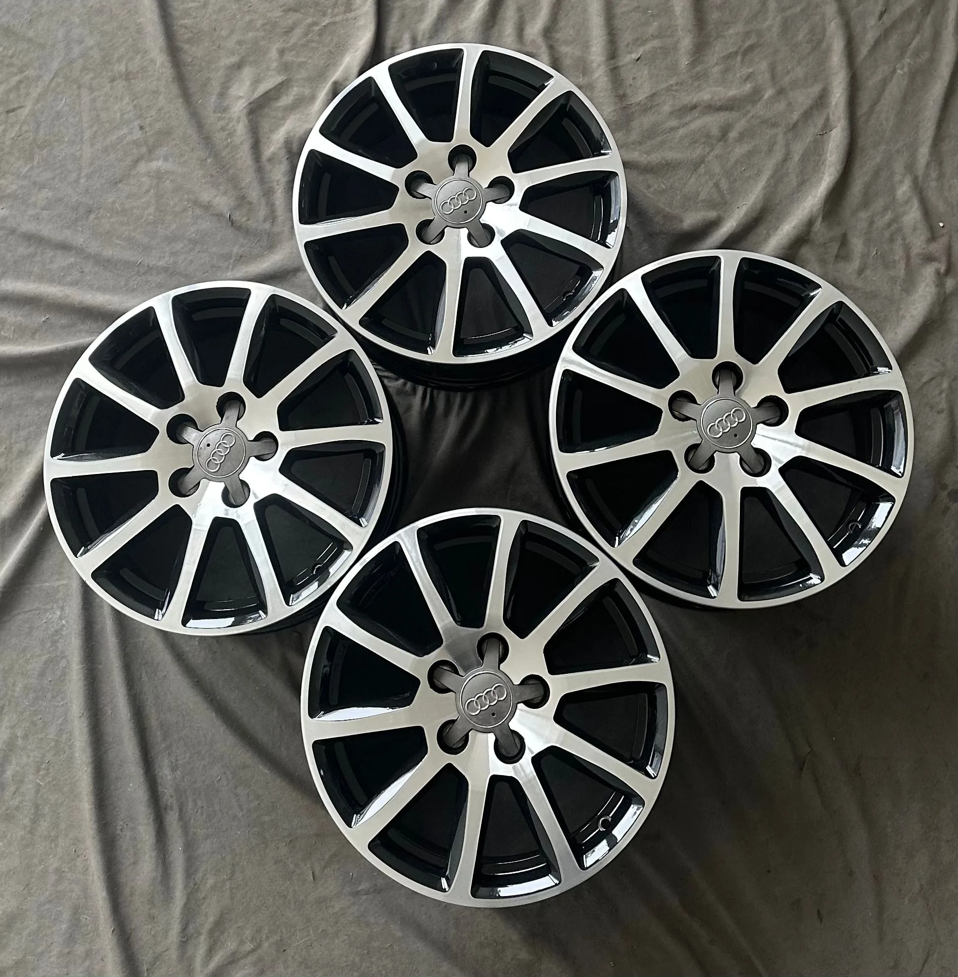 5x112 16 İNÇ J7.5 ET45 ORJİNAL AUDI JANT TAKIMI (KİRAZLIK 600 M)