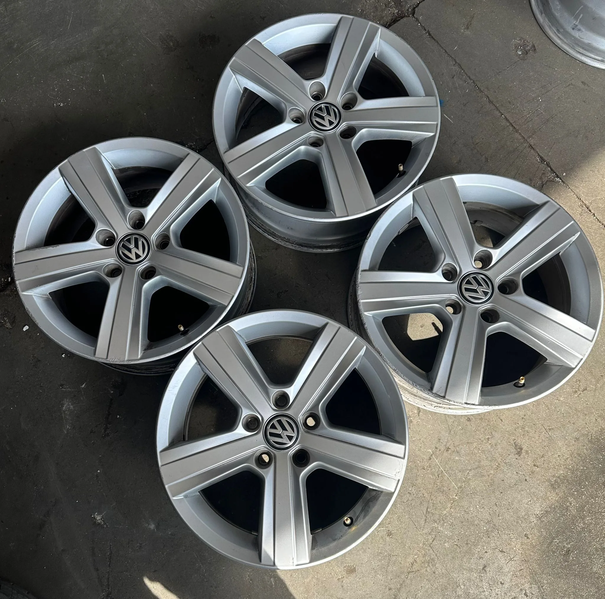 5x112 16 İNÇ J6.5 ET46 ORJİNAL VOLKSWAGEN GOLF JANT TAKIMI (K6)