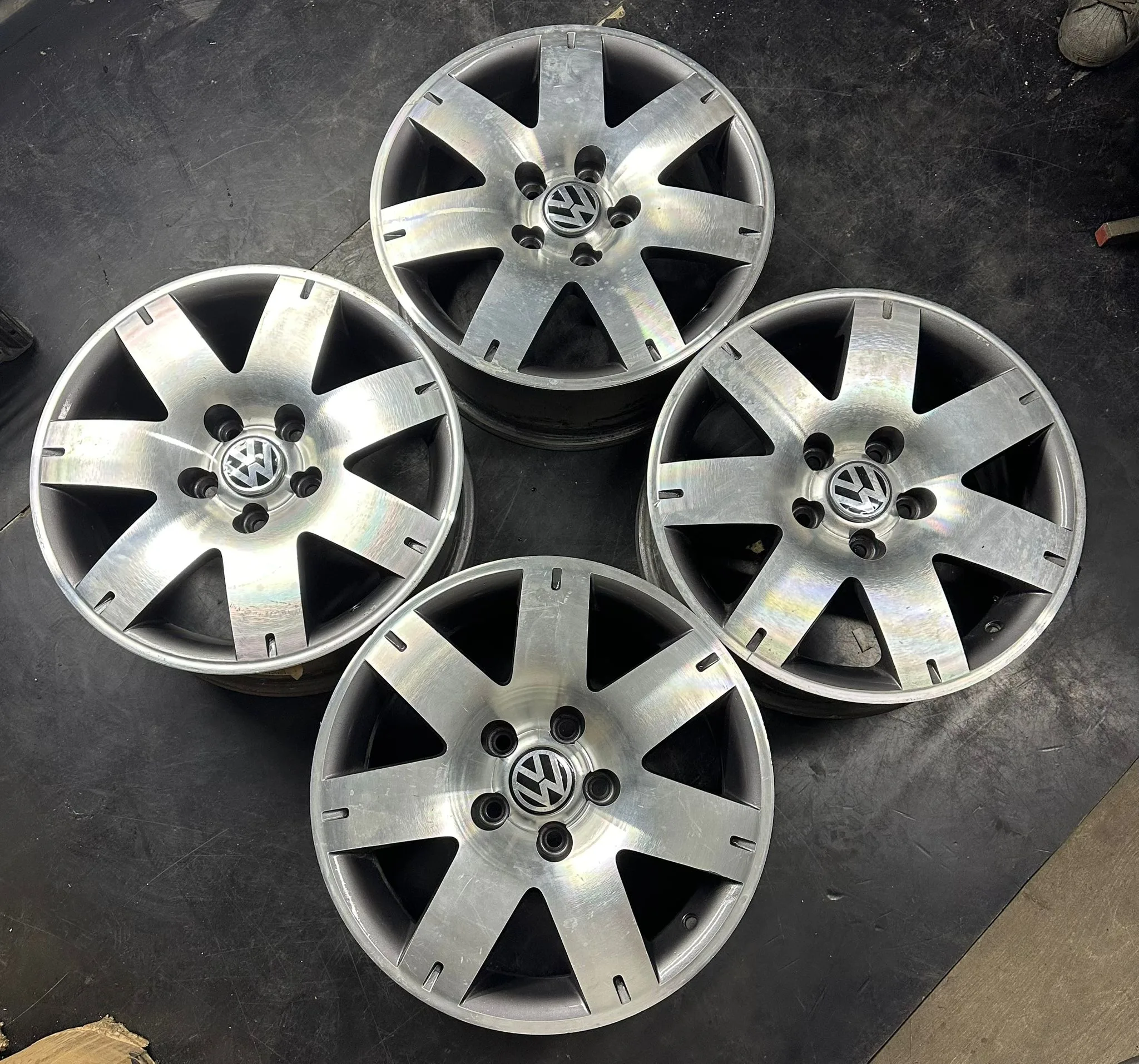 5x112 16 İNÇ J7 ET37 ORJİNAL VOLKSWAGEN PASSAT B5 JANT TAKIMI