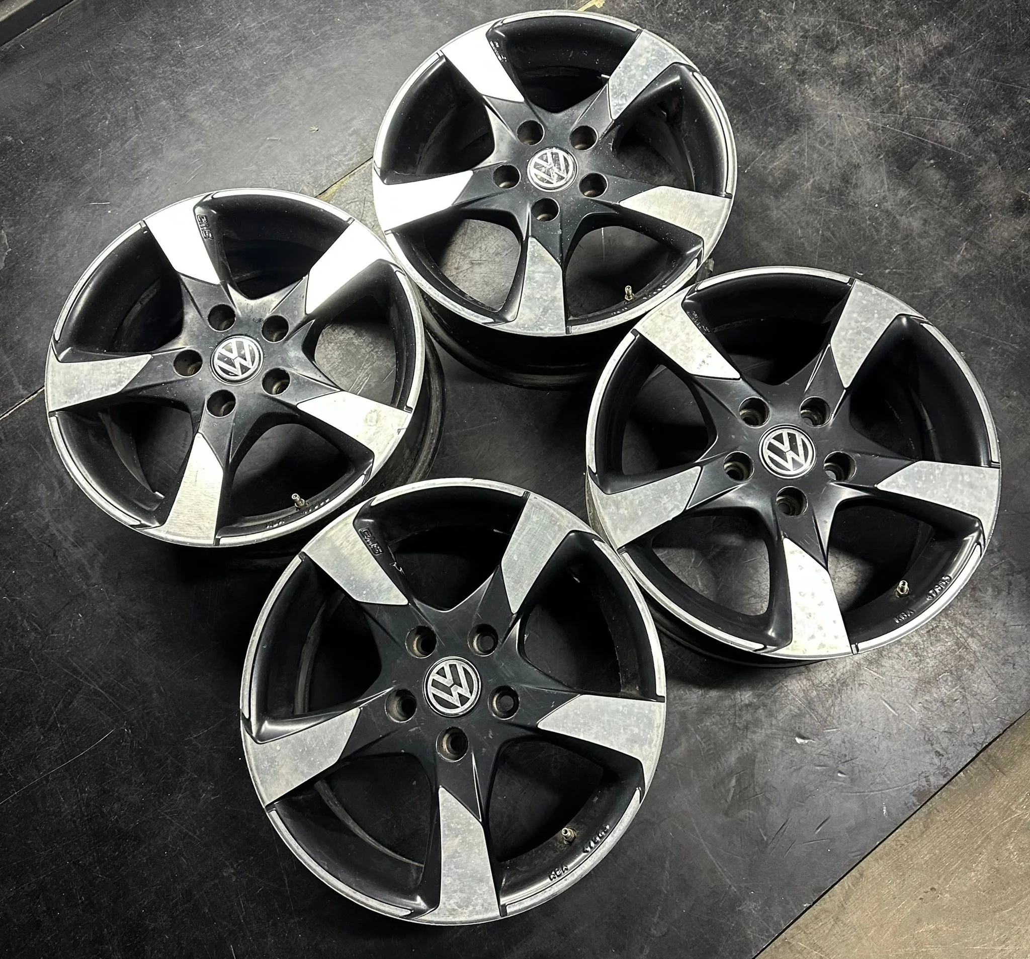 5x112 16 İNÇ J7 ET45 VOLKSWAGEN JANT TAKIMI
