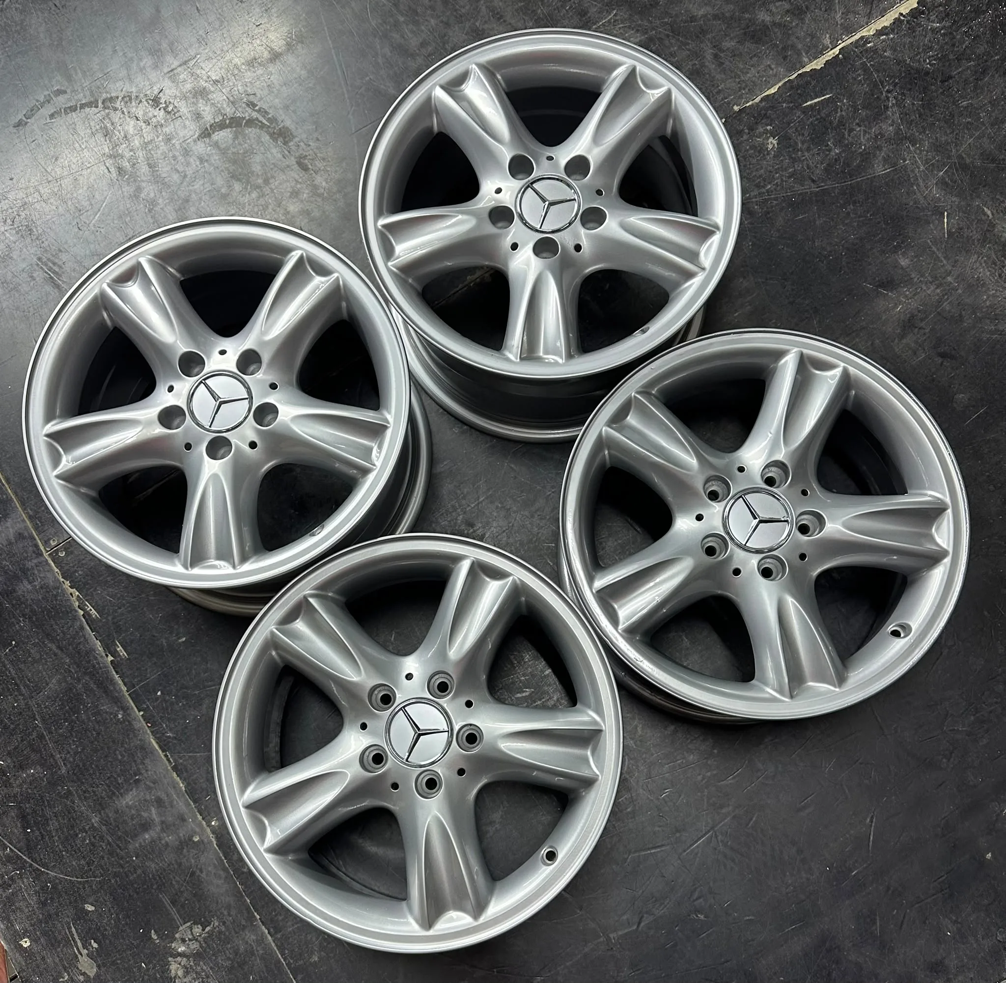 5x112 16 İNÇ J7-8 ET32-37 ORJİNAL MERCEDES W203 JANT TAKIMI