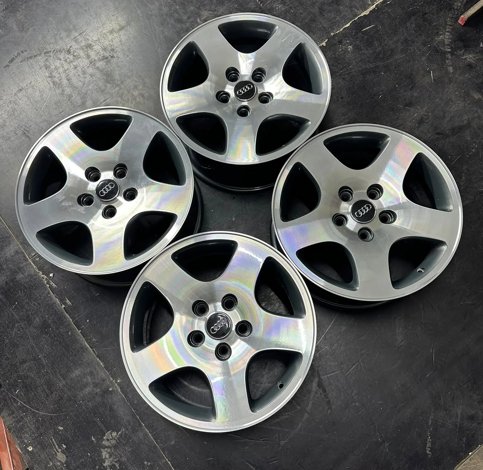5x112 16 İNÇ J7 ET45 ORJİNAL AUDİ A4-A5 JANT TAKIMI