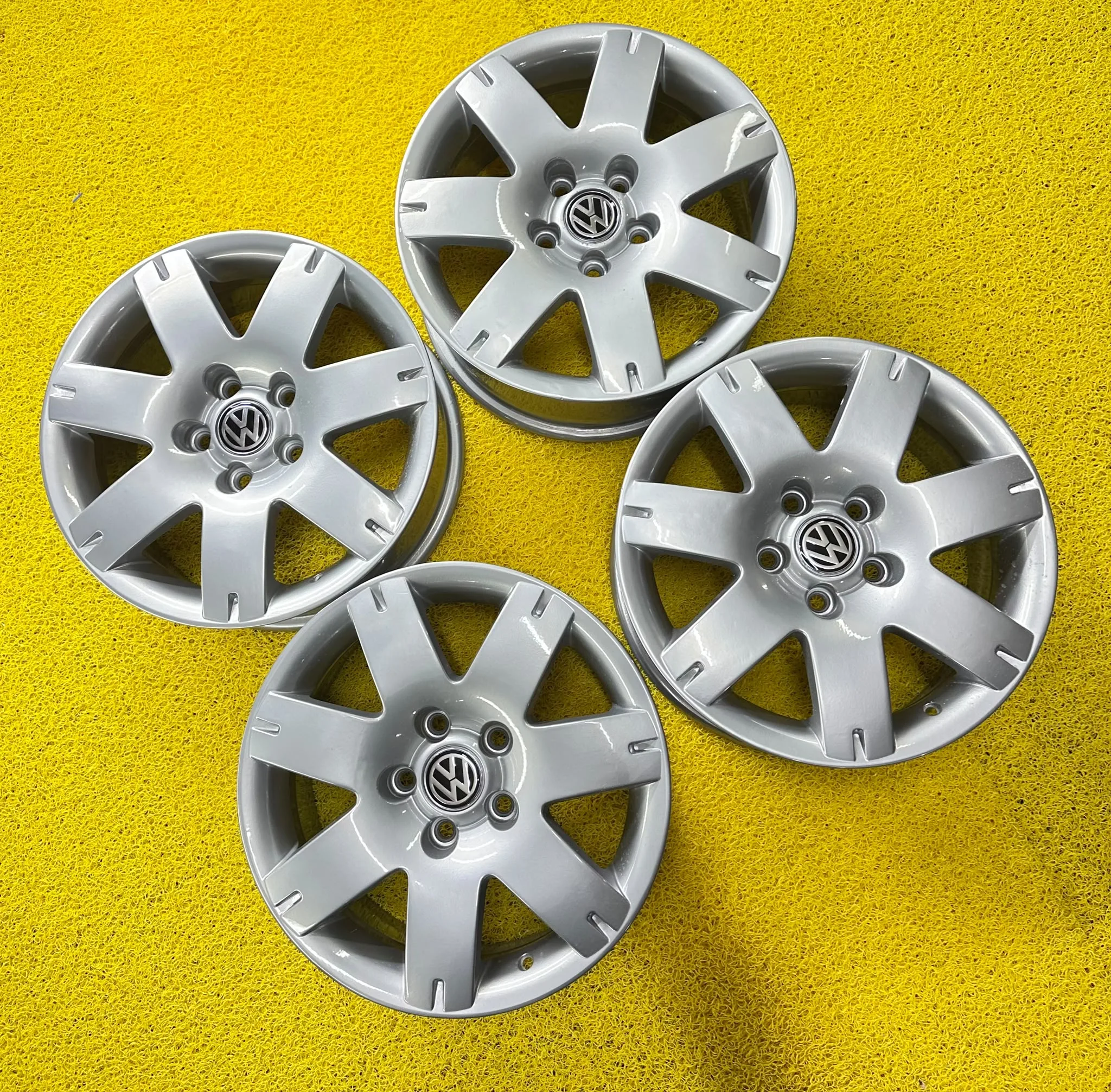 5x112 16 İNÇ J7 ET37 ORJİNAL VOLKSWAGEN B5 JANT TAKIMI (İŞLEMLİ)
