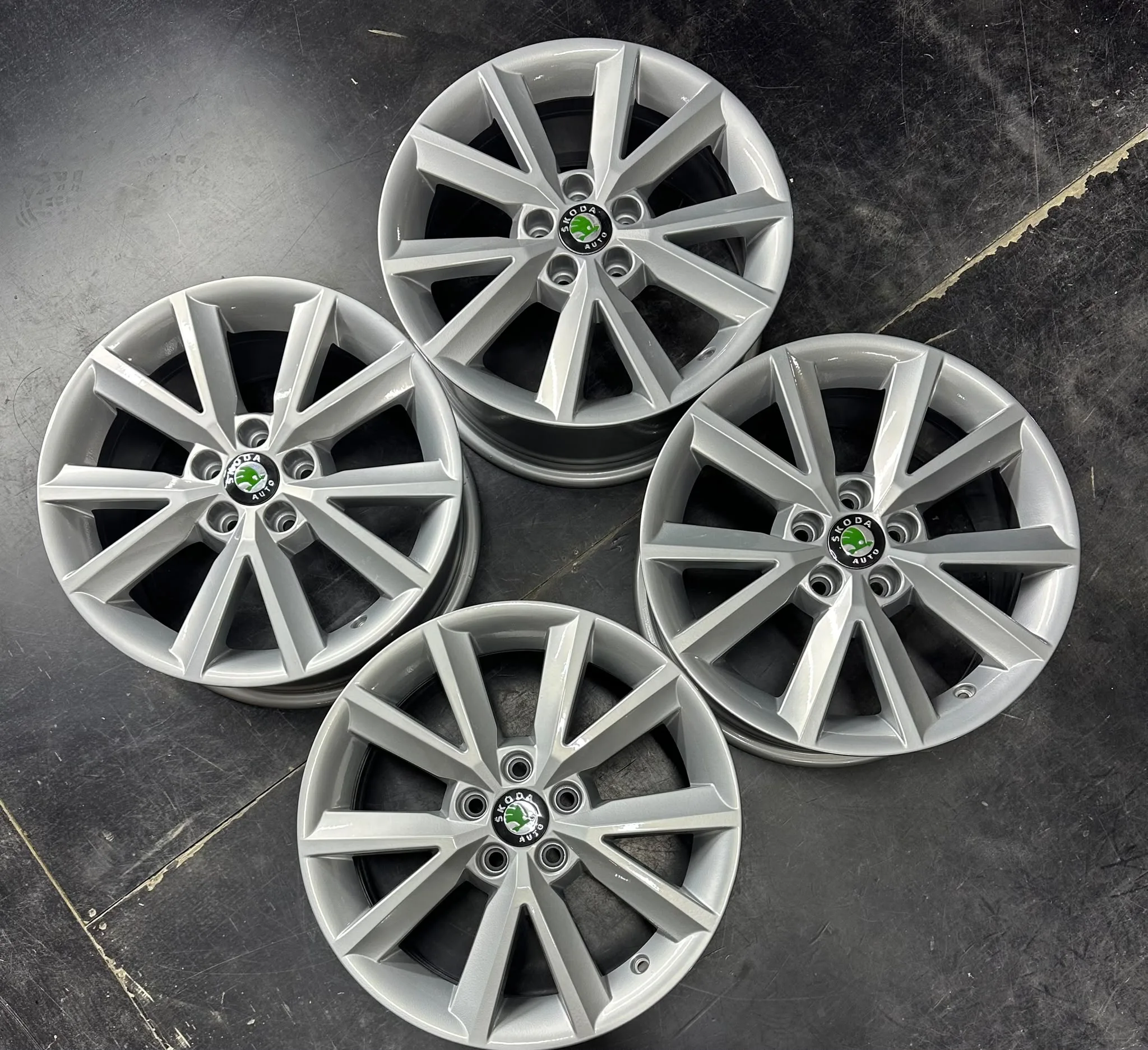 5x112 17 İNÇ J7 ET49 ORJİNAL VOLKSWAGEN GOLF 7.5 JANT TAKIMI