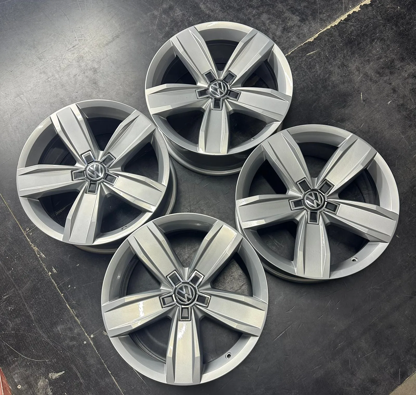 5x112 17 İNÇ J7 ET40 ORJİNAL VOLKSWAGEN İSTANBUL JANT TAKIMI