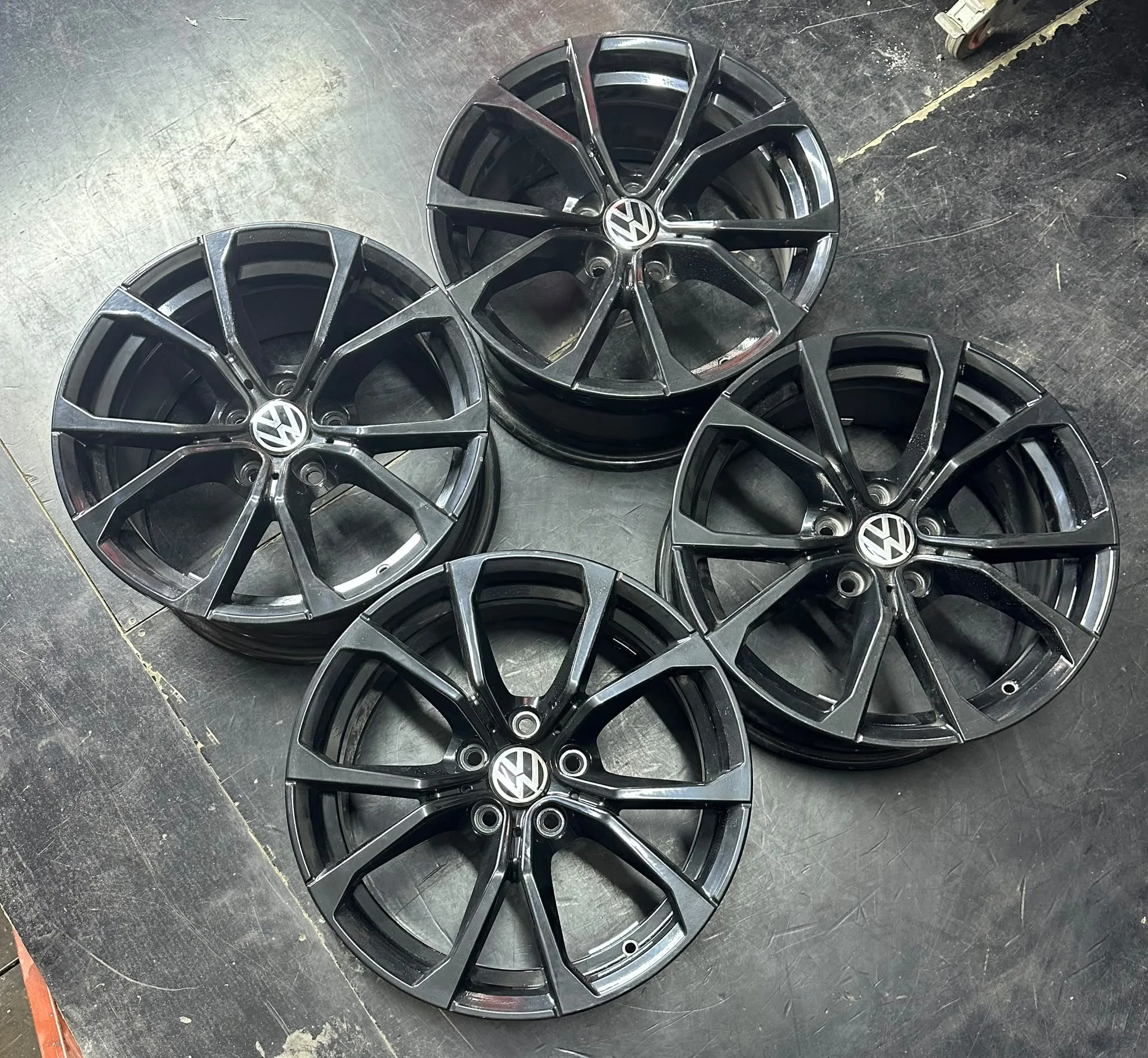 5x112 17 İNÇ J7.5 ET30 ORJİNAL VOLKSWAGEN JANT TAKIMI