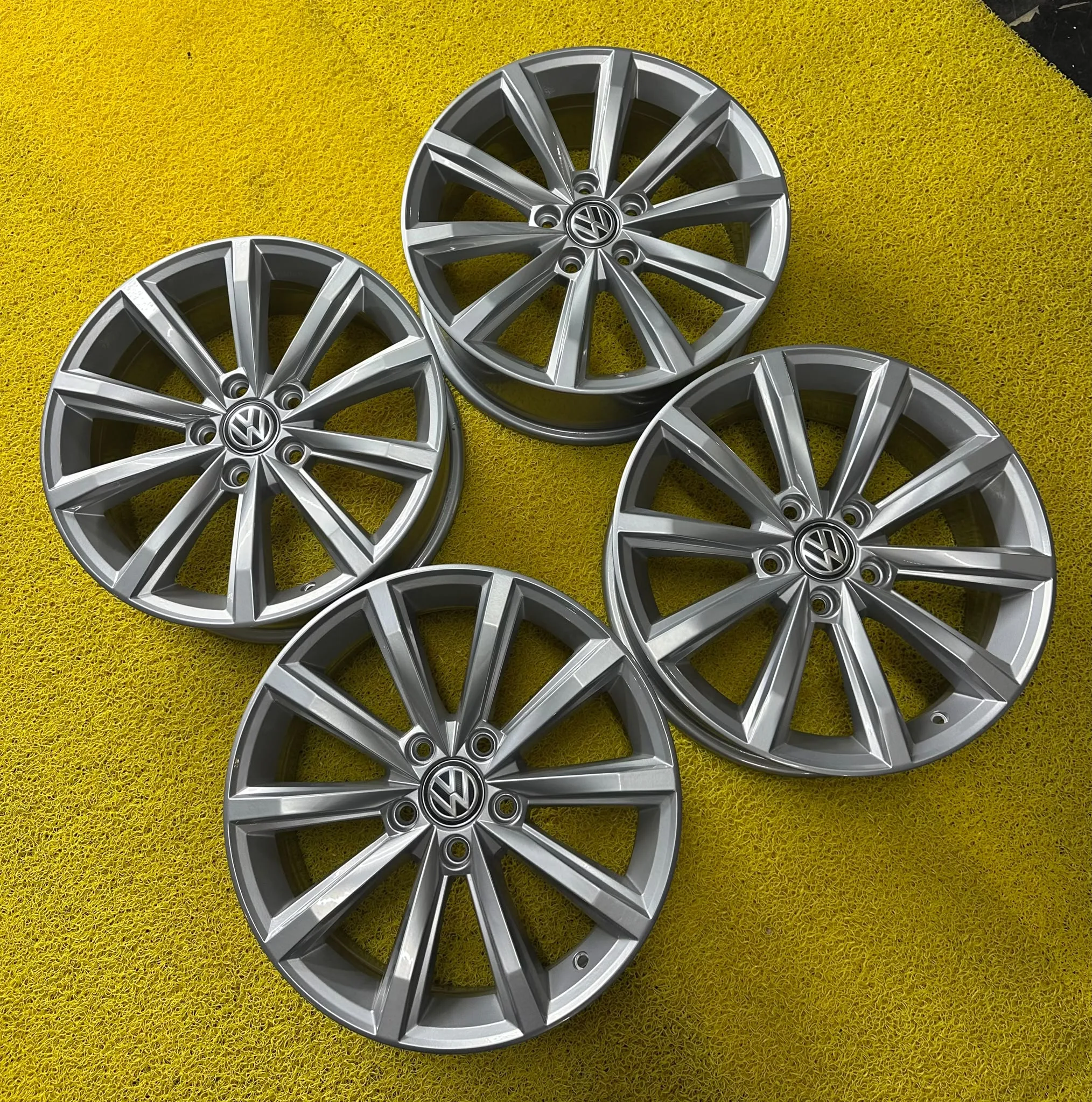 5x112 17 İNÇ J7 ET41 ORJİNAL VOLKSWAGEN LONDON JANT TAKIMI