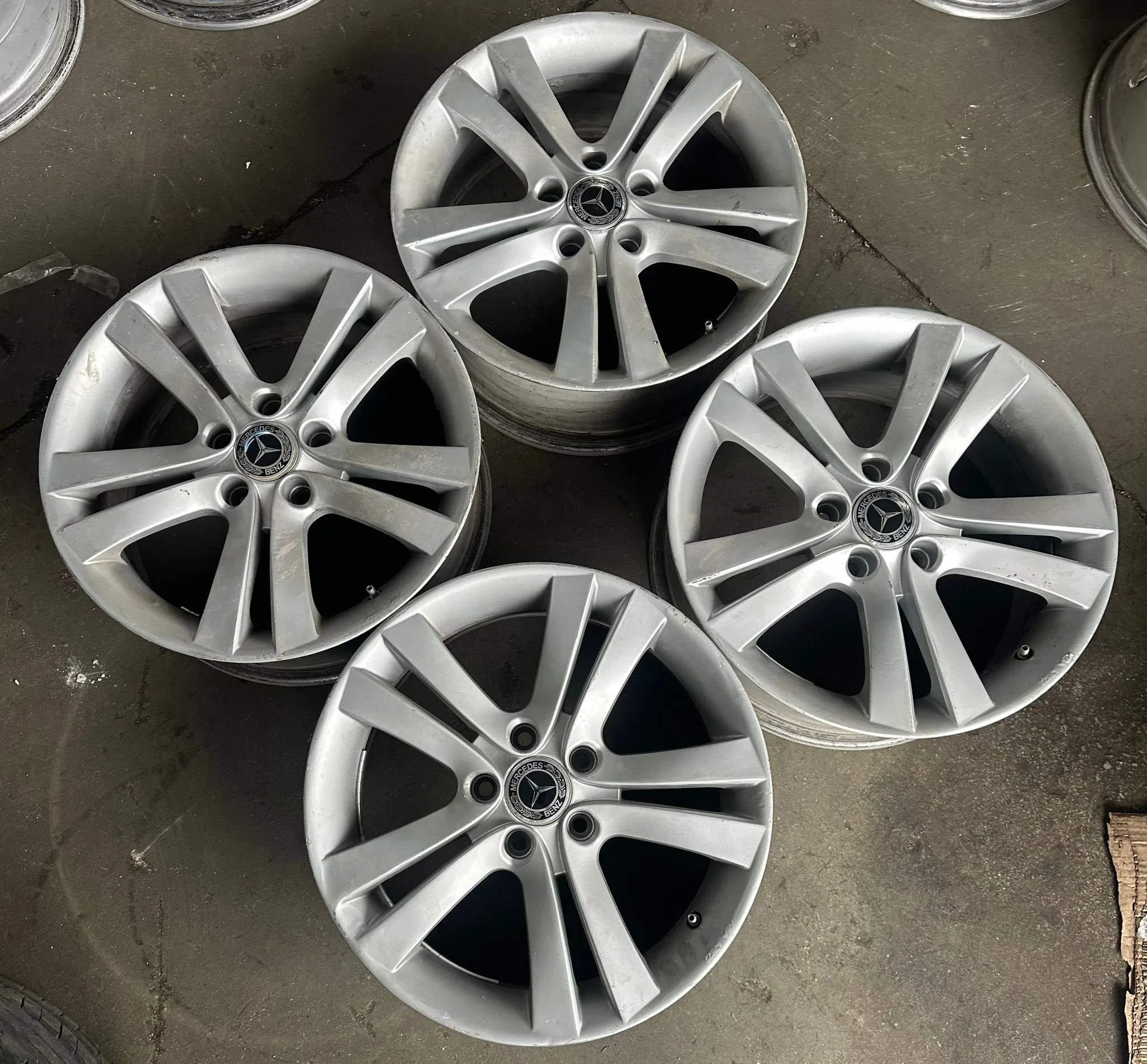 5x112 17 İNÇ J8 ET47 MERCRDES W204 JANT TAKIMI (K6)