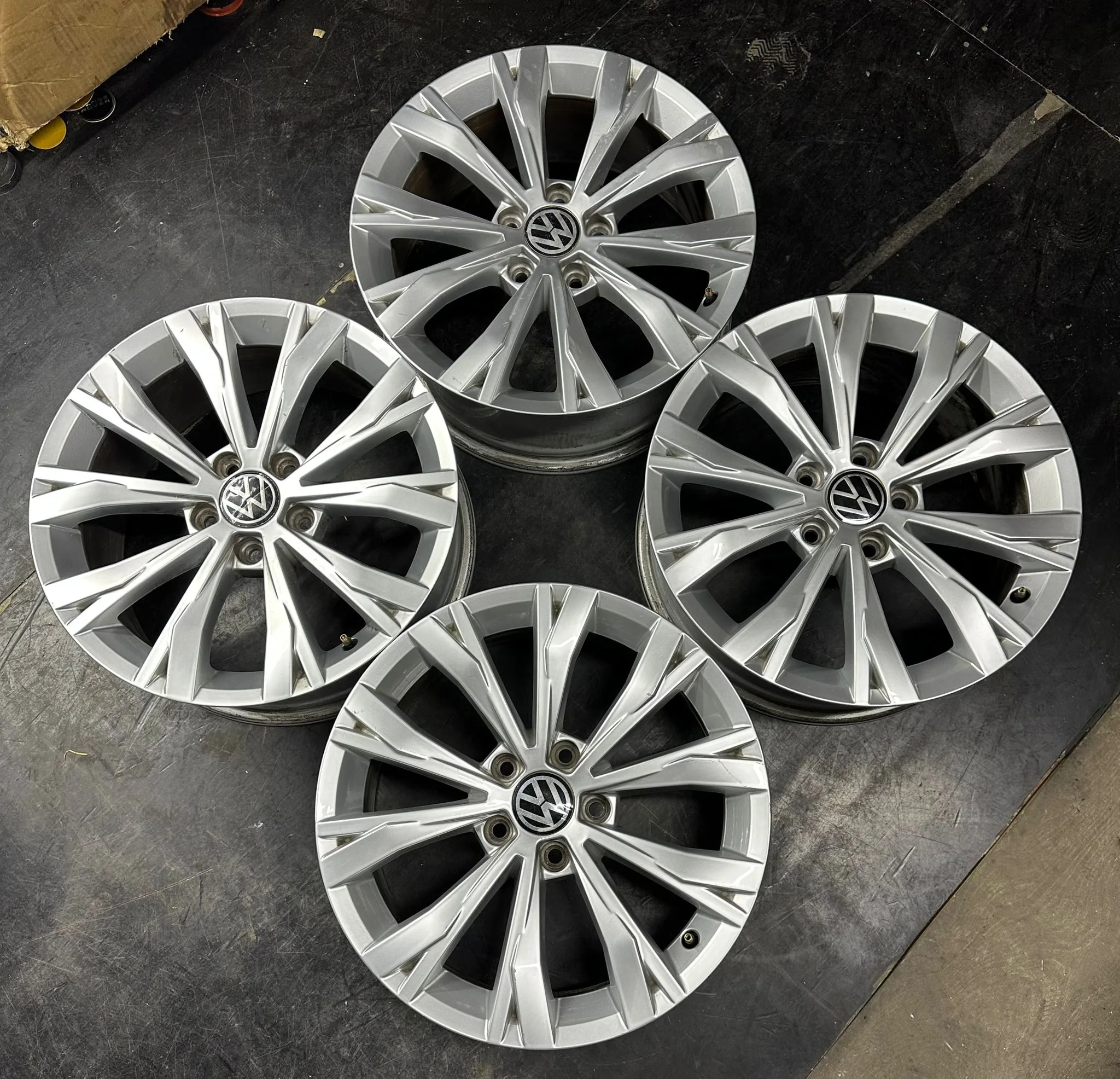 5x112 17 İNÇ J7 ET40 ORJİNAL VOLKSWAGEN TIGUAN JANT TAKIMI